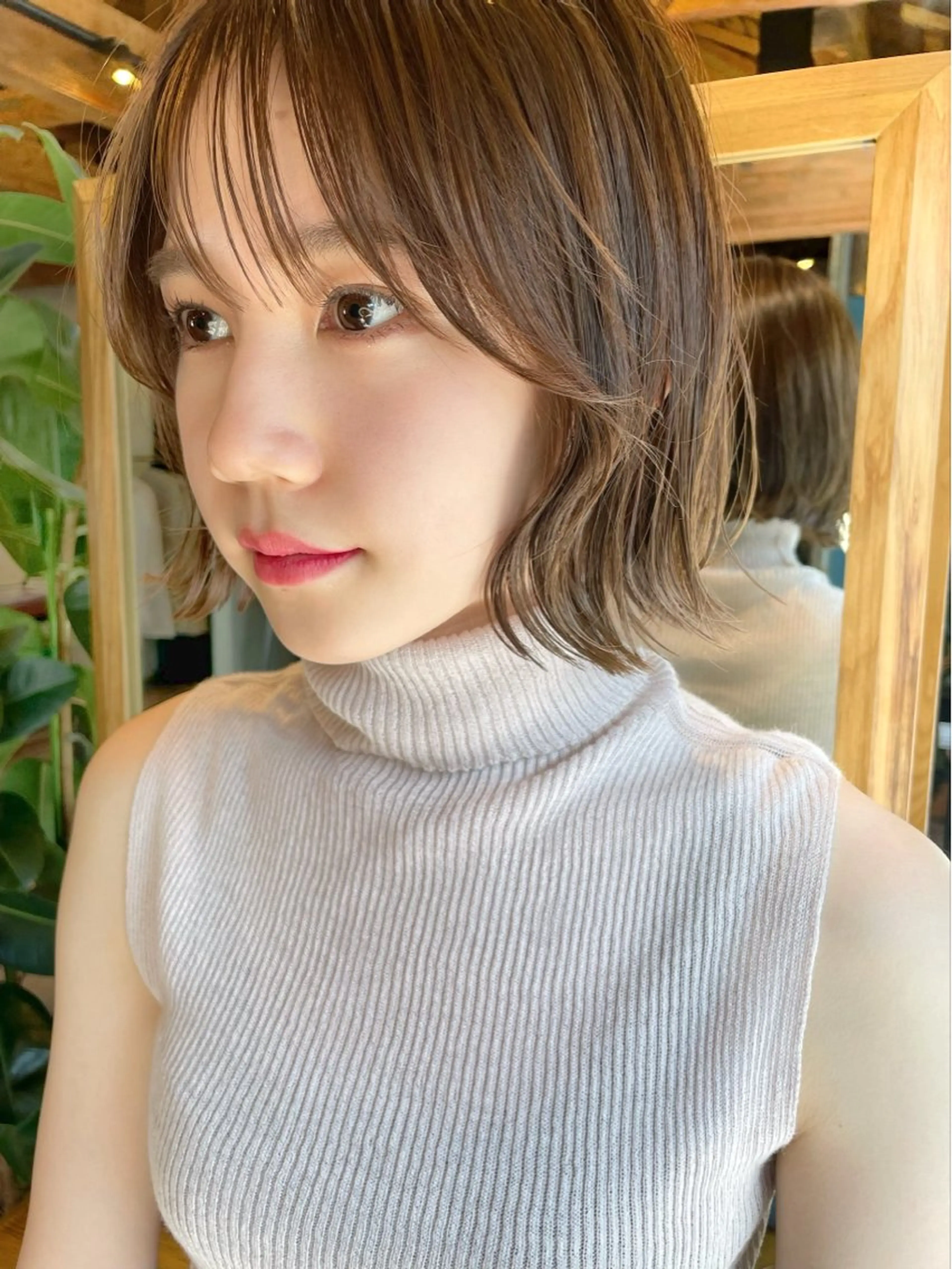 ショート カラー 切りっぱなしボブ ボブレイヤー ボブ くびれヘア 顔まわりレイヤー カット ヘアカラー 結べるレイヤーボブ くびれLady表参道のヘアスタイル