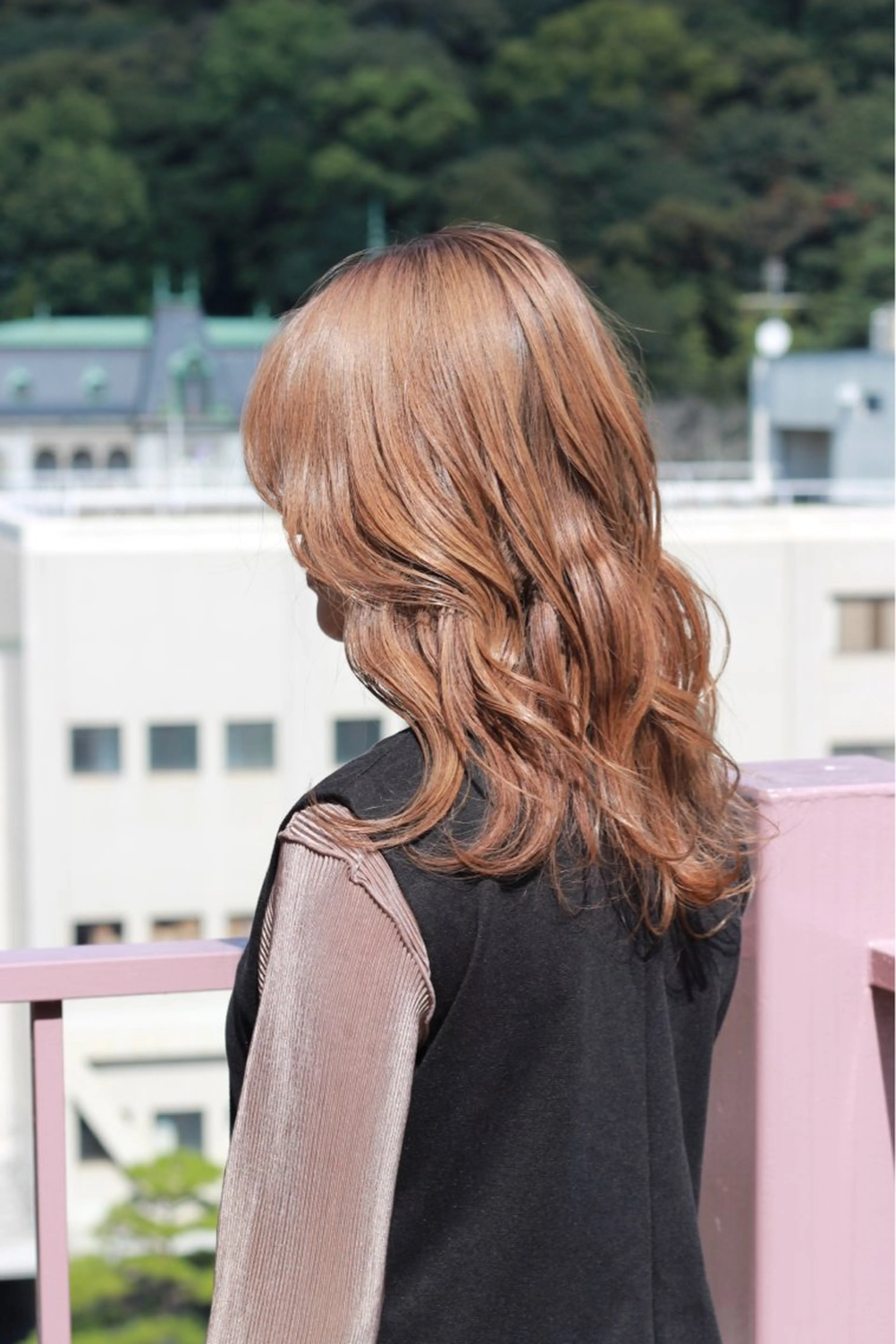 セミロング カラー ベージュカラー ハイトーンカラー ハイトーンベージュ ヘアカラー Viage （ビアージュ）のヘアスタイル