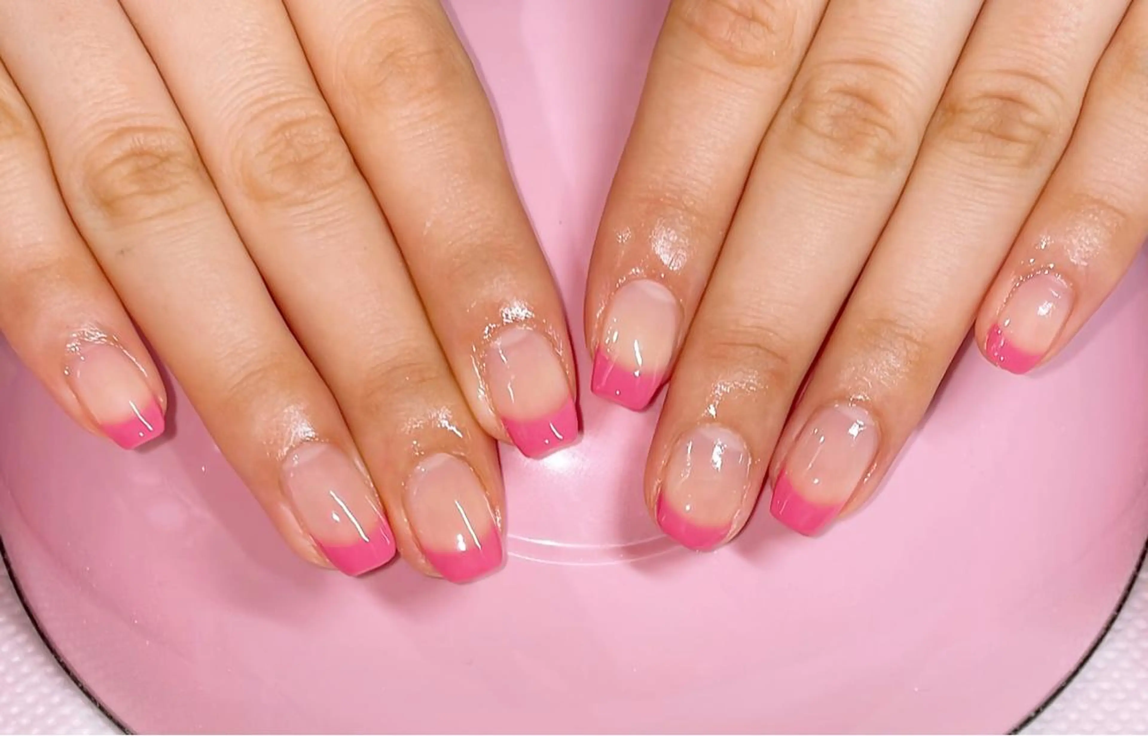 ネイル ハンドネイル VIERU 🌈🎀💖のネイルデザイン