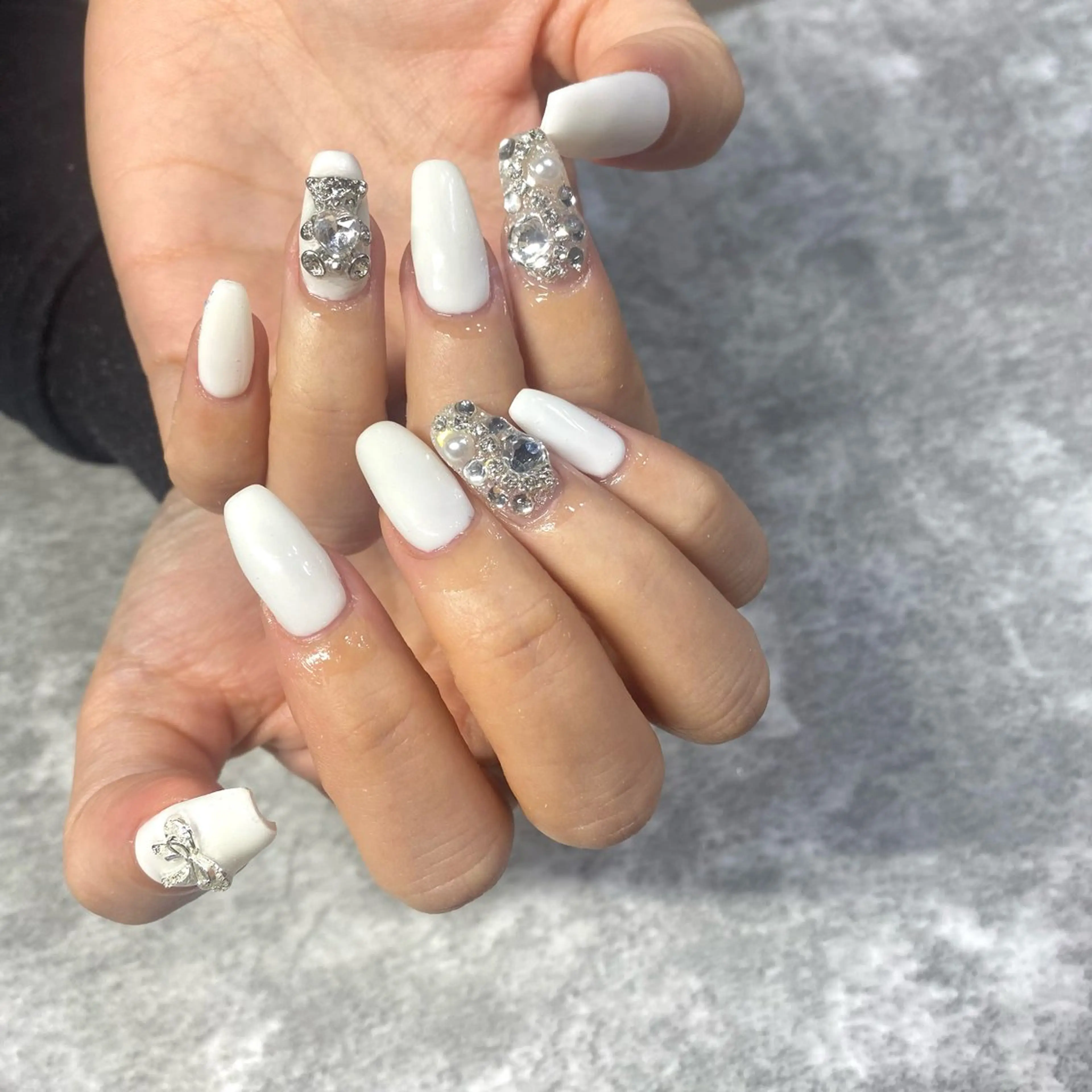 ネイル ワンカラーネイル リボン ホワイト ハンドネイル ★Rinail... .のネイルデザイン