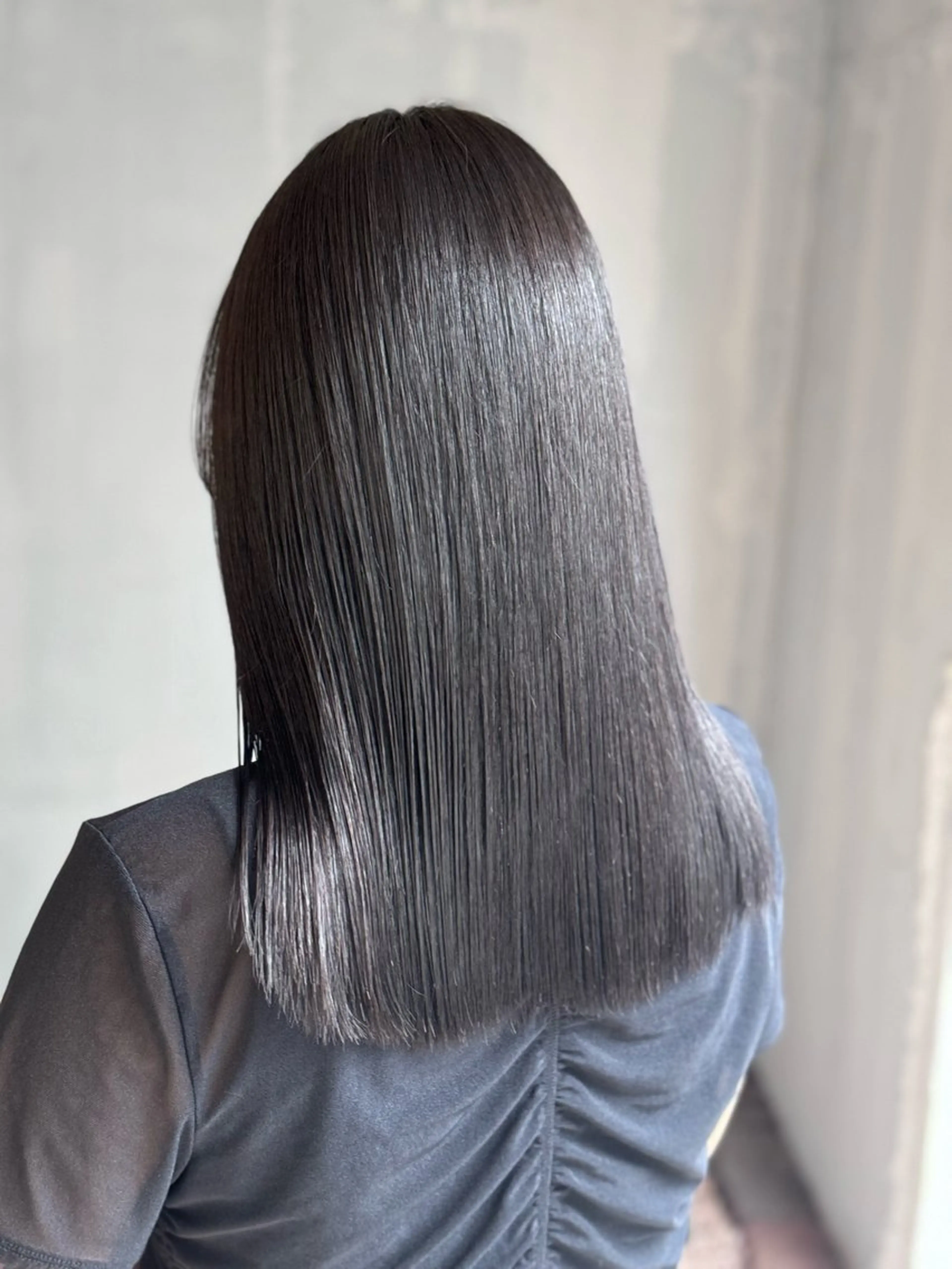 ミディアム カット 縮毛矯正 ウルフ/レイヤー /髪質改善　ナユタのヘアスタイル