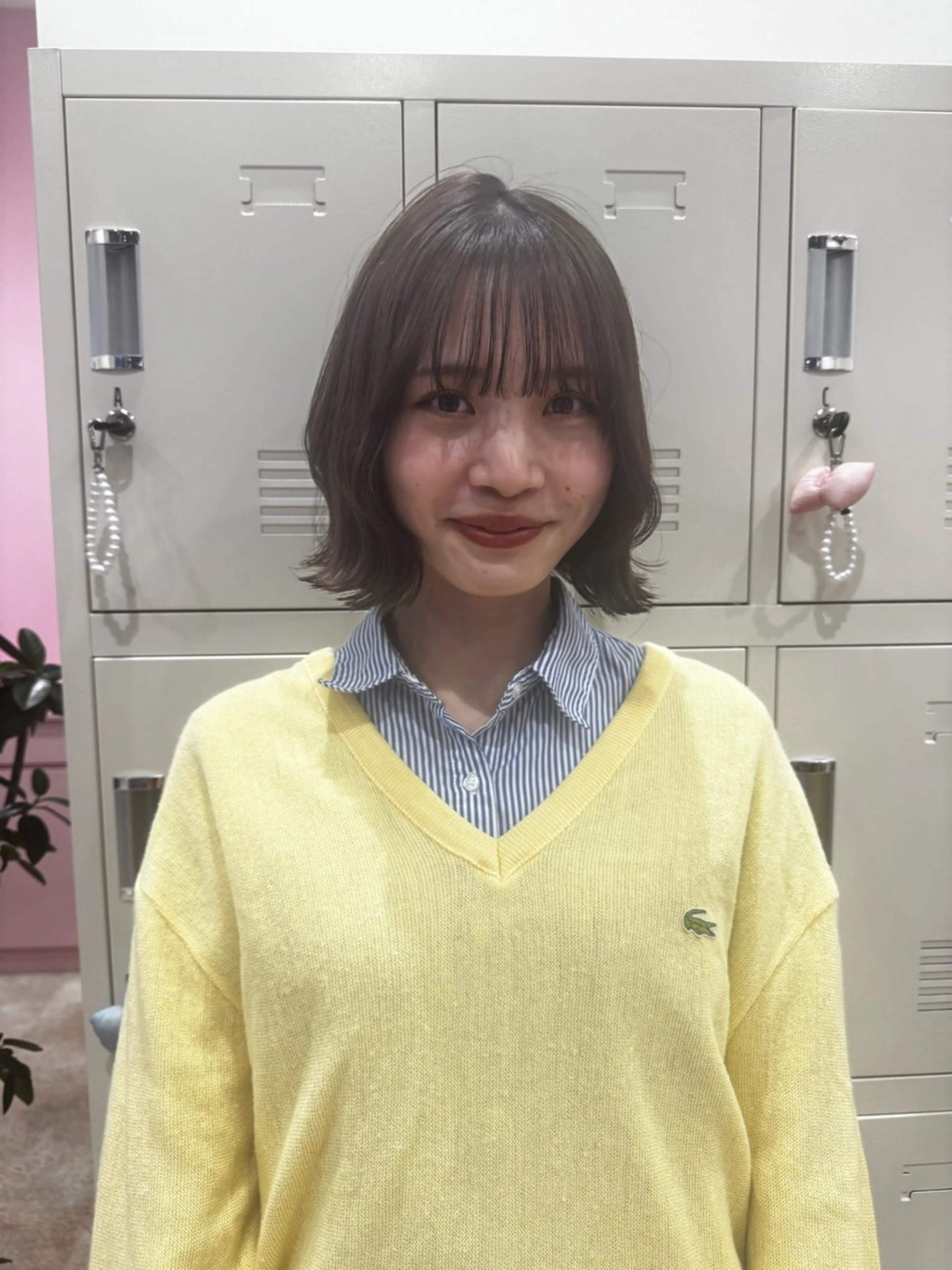 ショート ブリーチ|レイヤー ayana🪽🩵のヘアスタイル