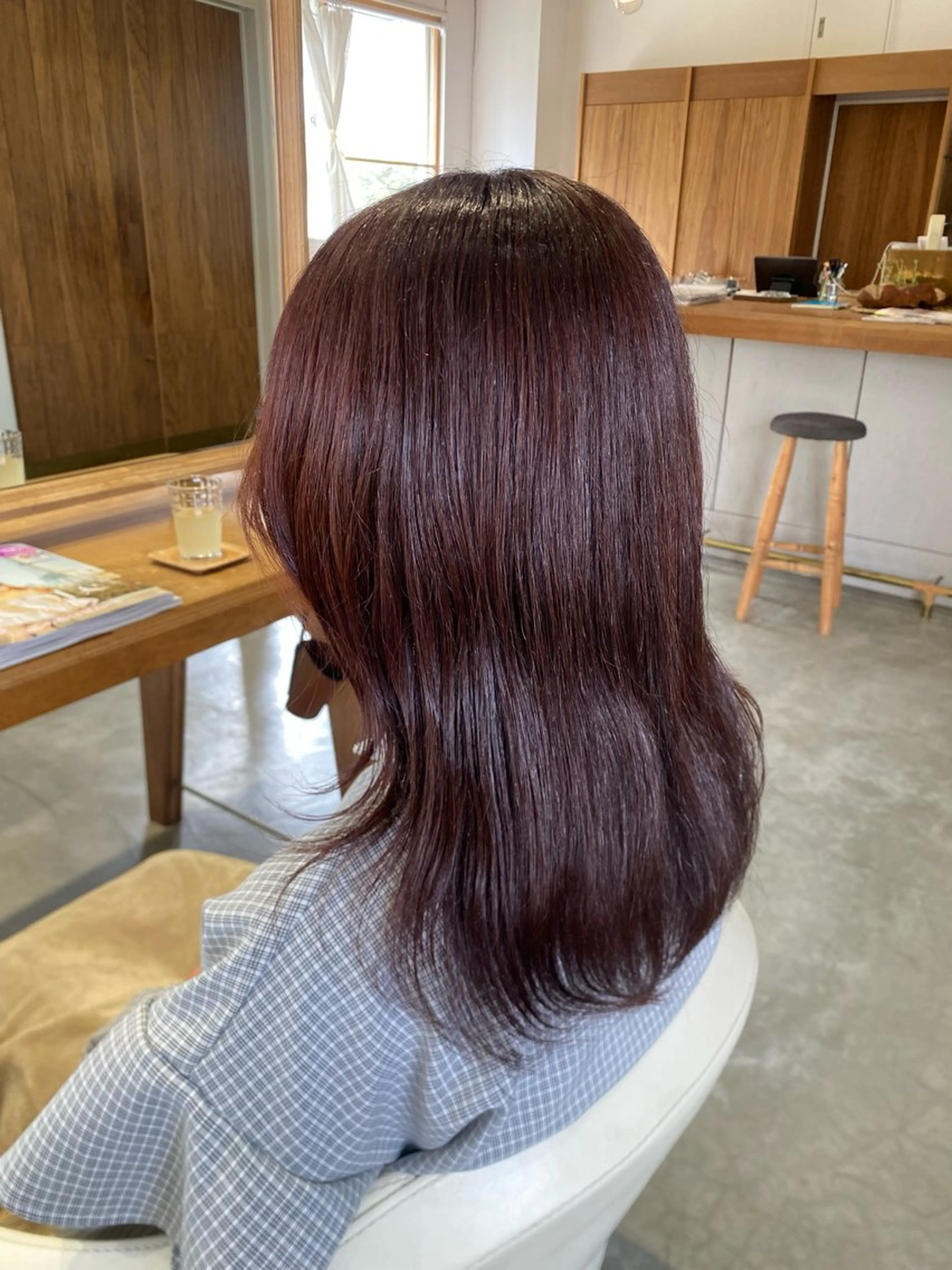 セミロング カラー ブリーチ ブラウンカラー ブリーチなしカラー ピンクカラー ピンクブラウン カット ヘアカラー MIKU ／fulamのヘアスタイル