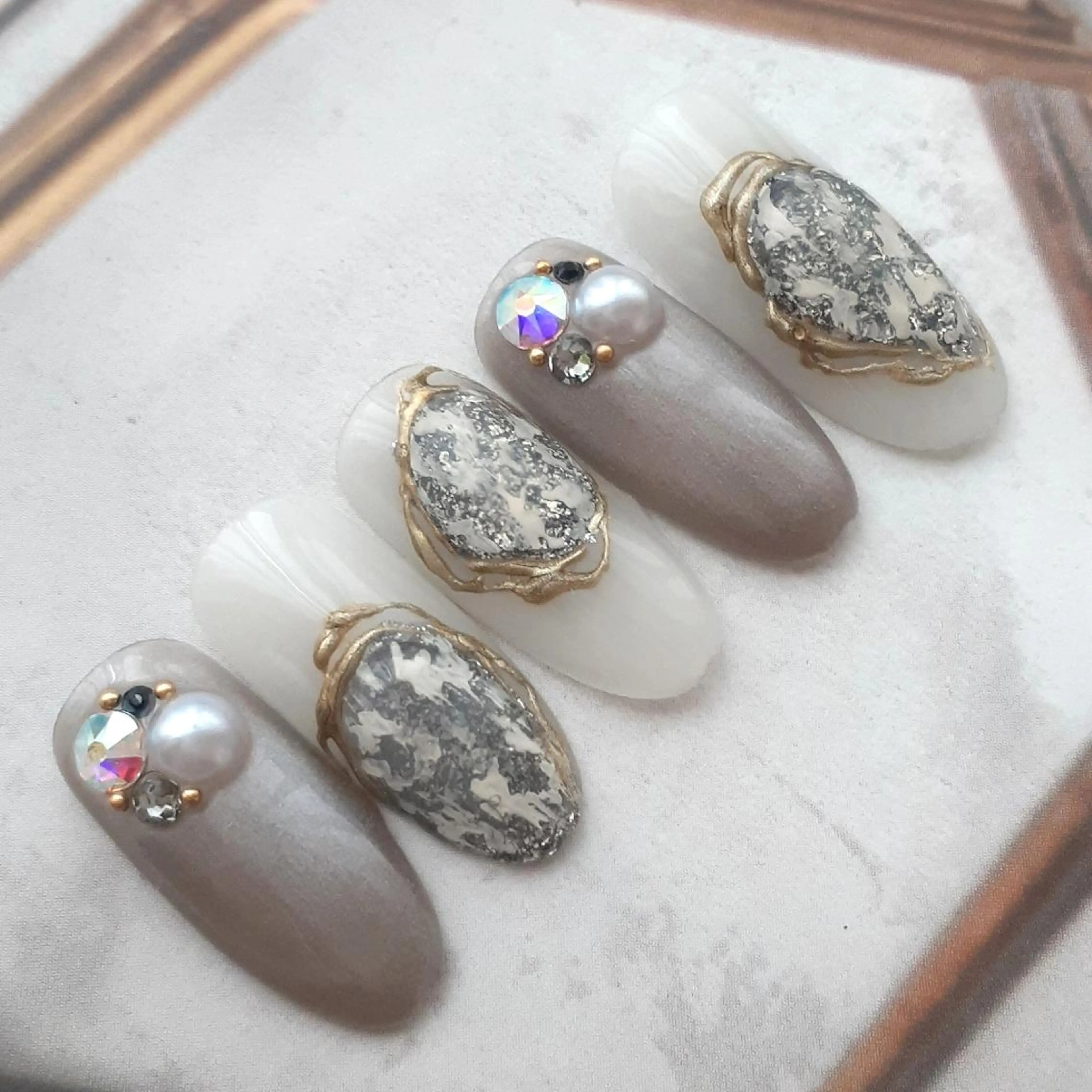 ネイル ハンドネイル 池元 真由美のネイルデザイン