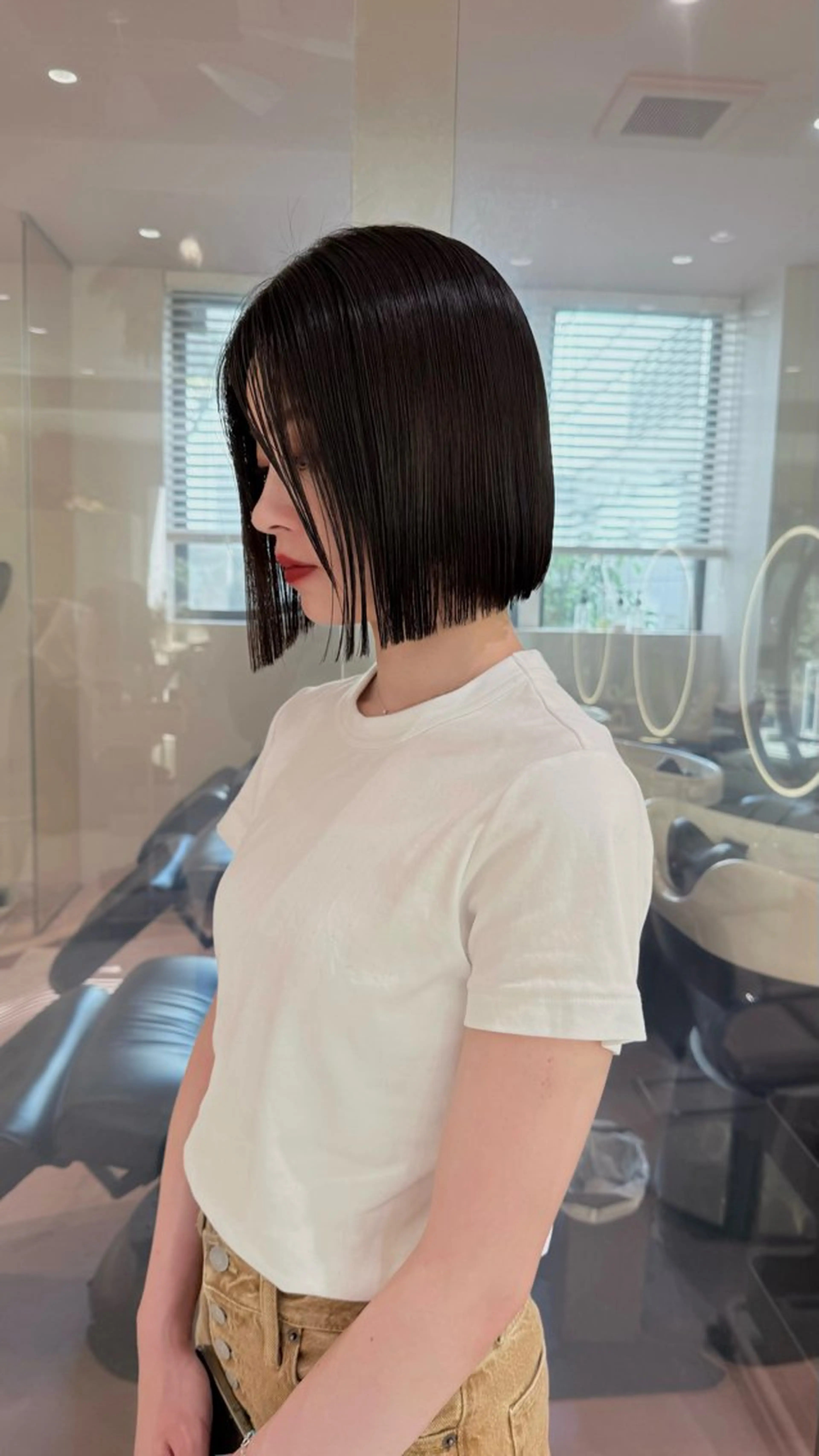 ショート カラー Akari暖色カラー /レイヤーカットのヘアスタイル