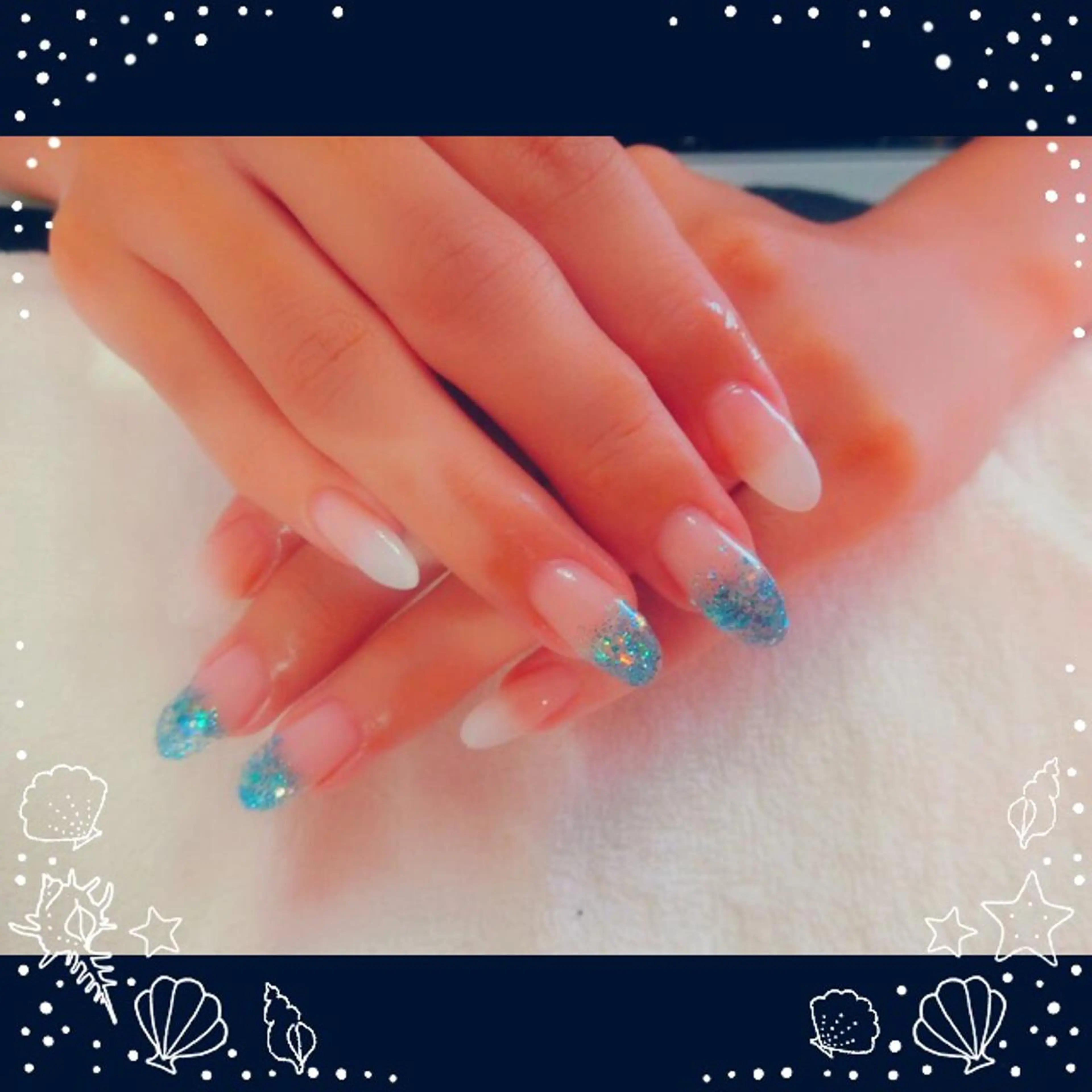 ネイル 長さ出し グラデーション ラメ(グリッター) ラメグラデーション ホワイト Era nailのネイルデザイン