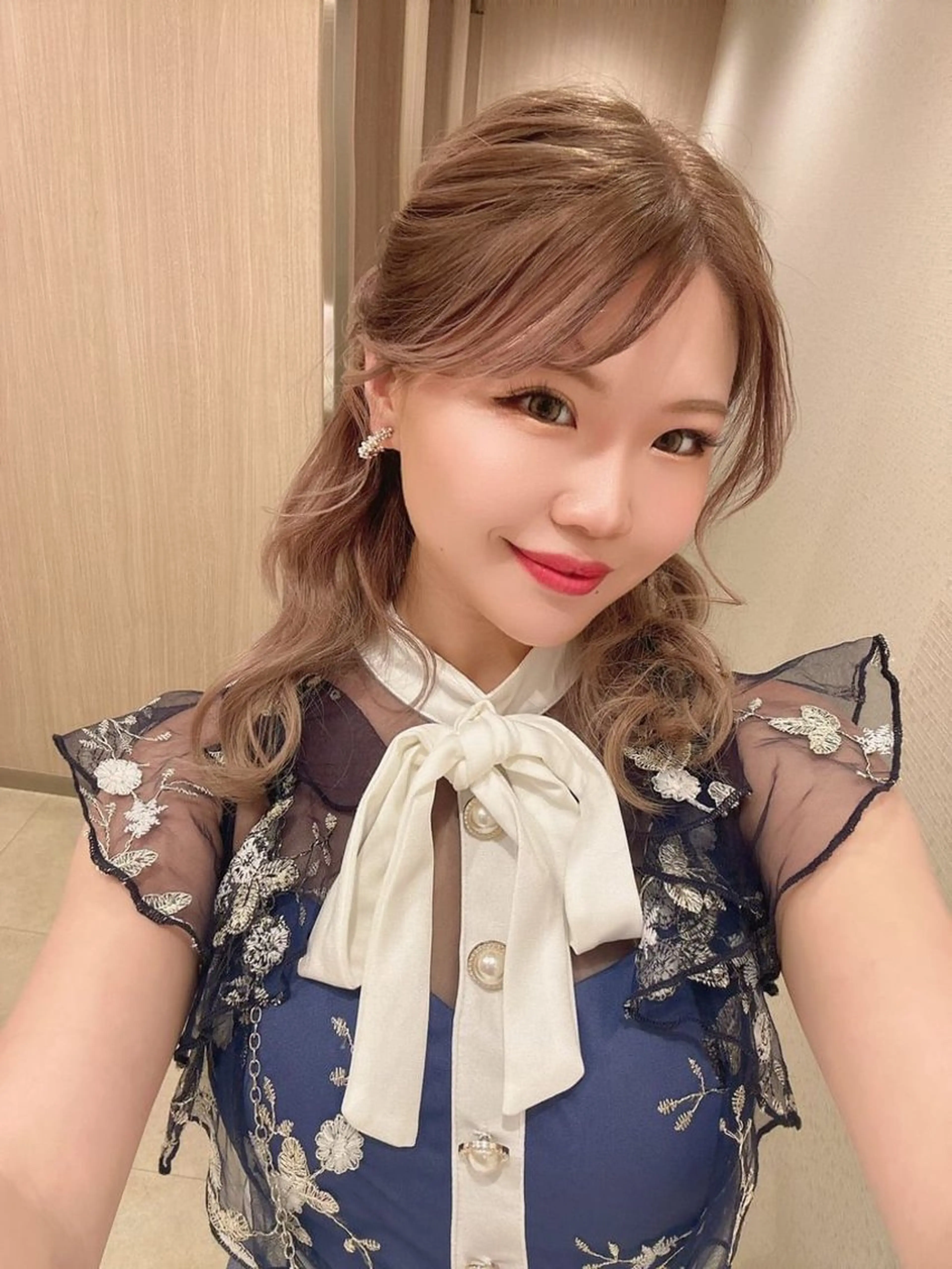 ミディアム カラー ✨最安値✨エクステ カラー🌼つきな🌼のヘアスタイル