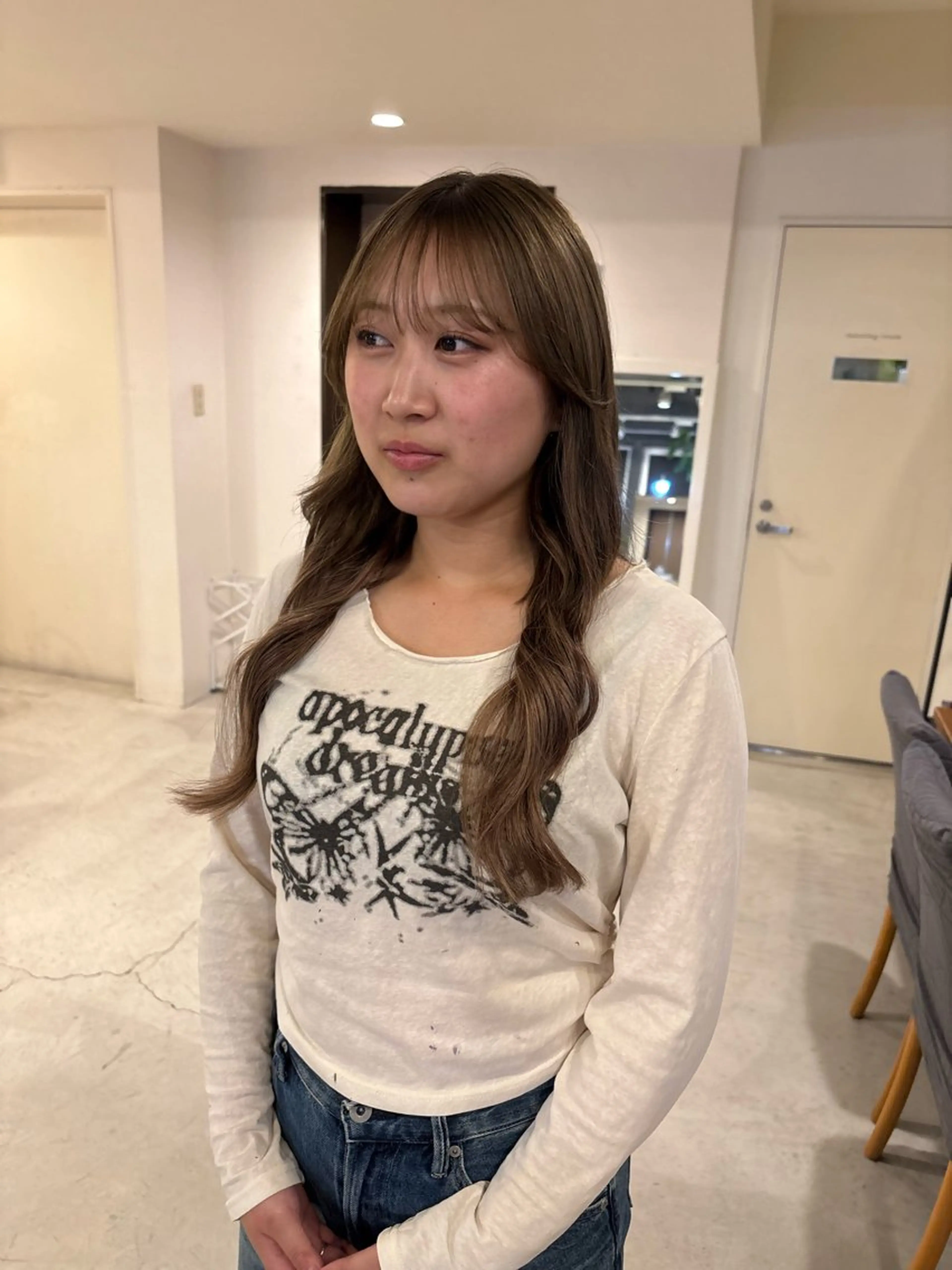 ロング カラー 山形 梨沙のヘアスタイル