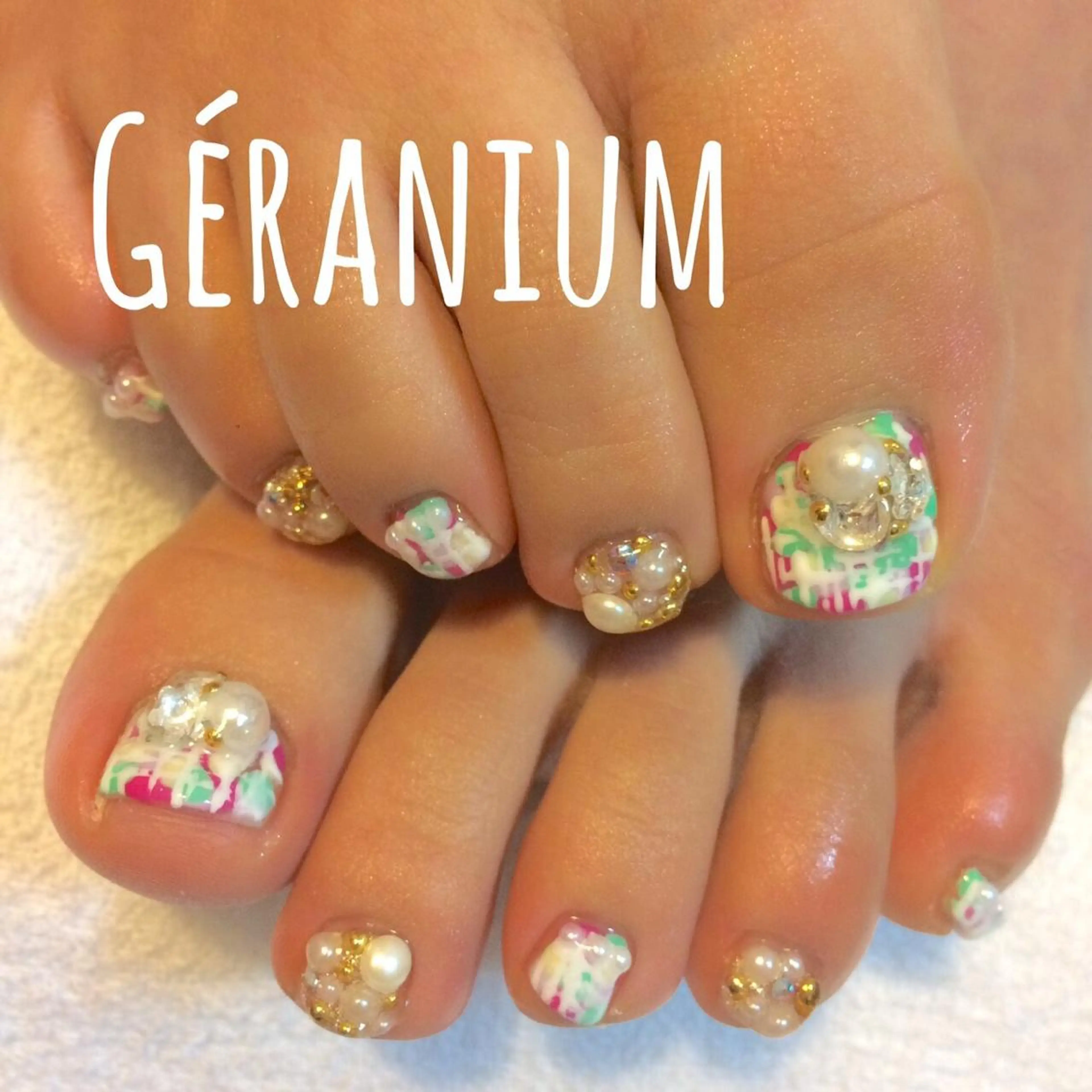 ネイル フットネイル ツイードネイル GéRanium Harukaのネイルデザイン