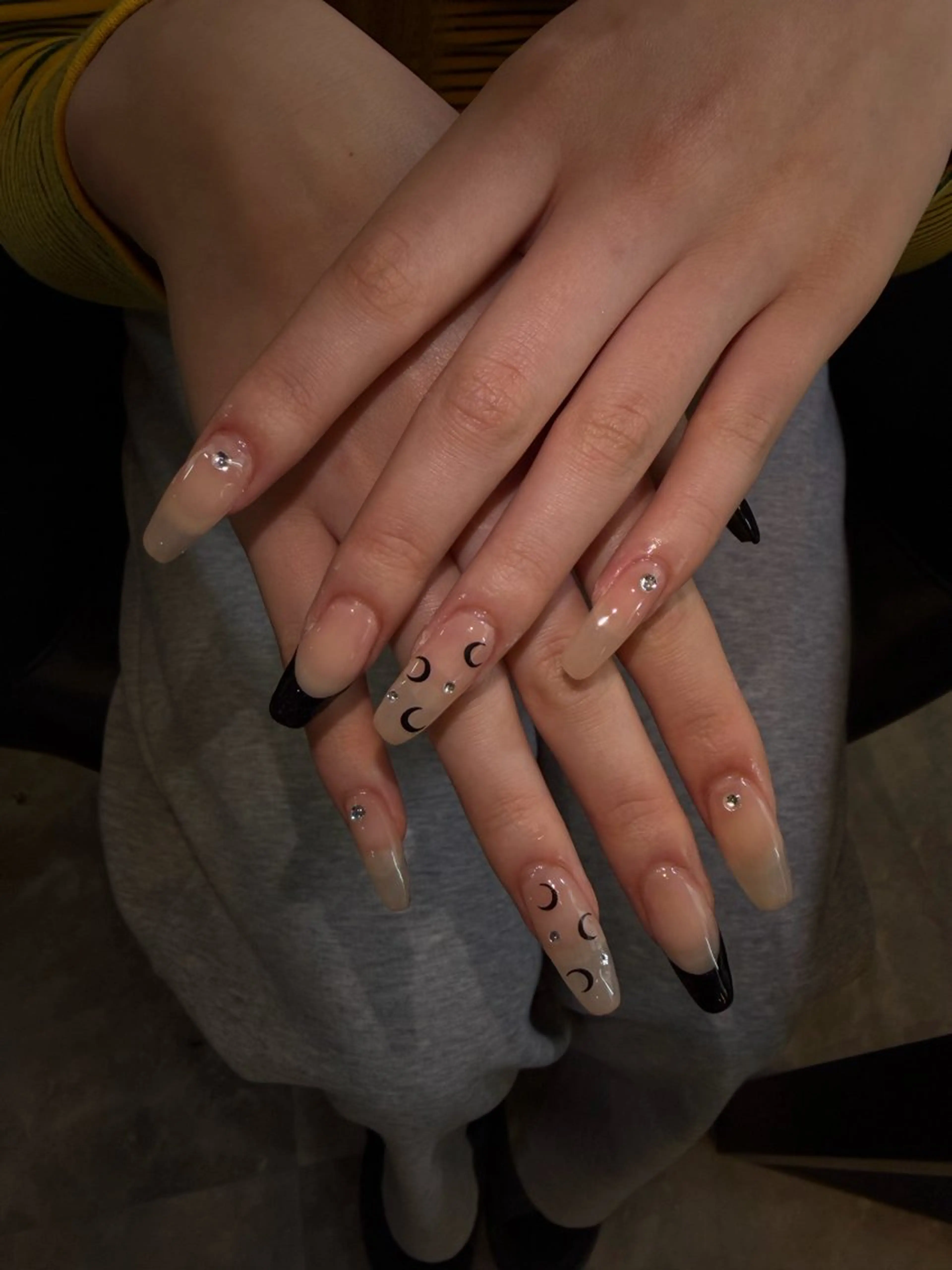 ネイル ジェルネイル ロングネイル スカルプネイル ワンホンネイル ハンドネイル Lillion_ sakiのネイルデザイン