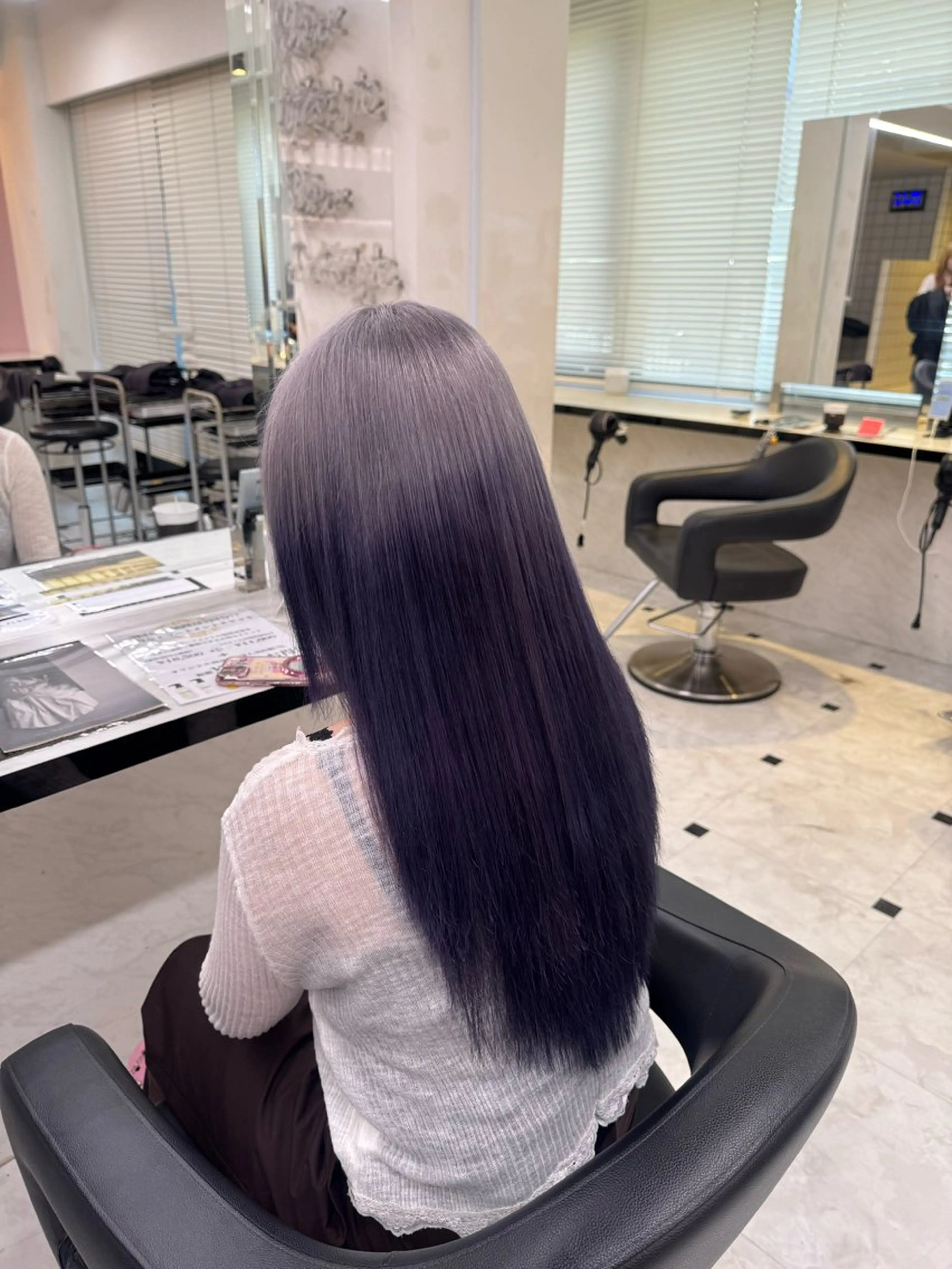 ロング カラー ヘアアレンジ ブリーチ ケアブリーチ ロング ヘアカラー 🥀レイヤー×ハイト ーントレンドヘア🥀のヘアスタイル