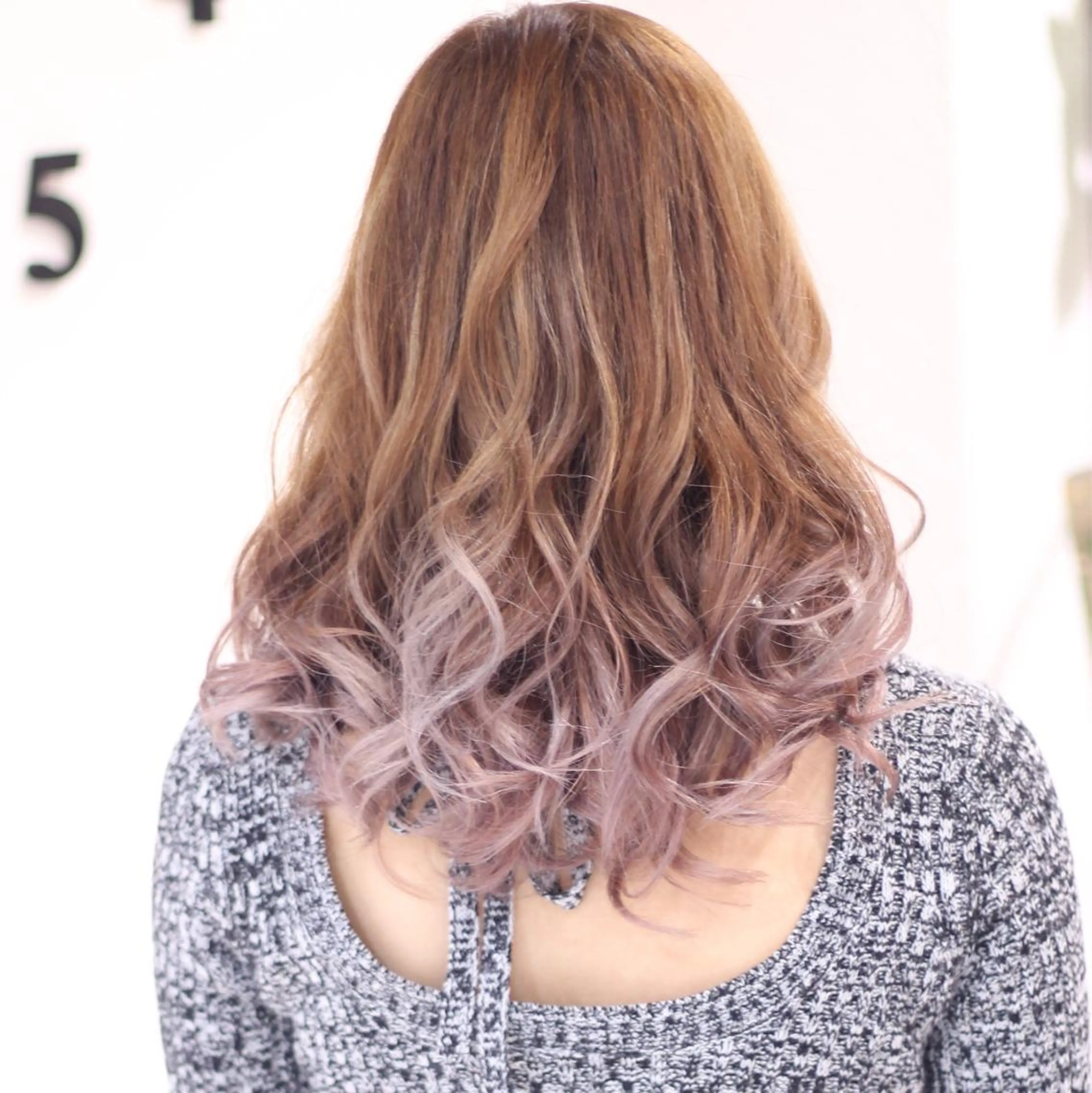 カラー グラデーションカラー 中林 由佳のヘアスタイル