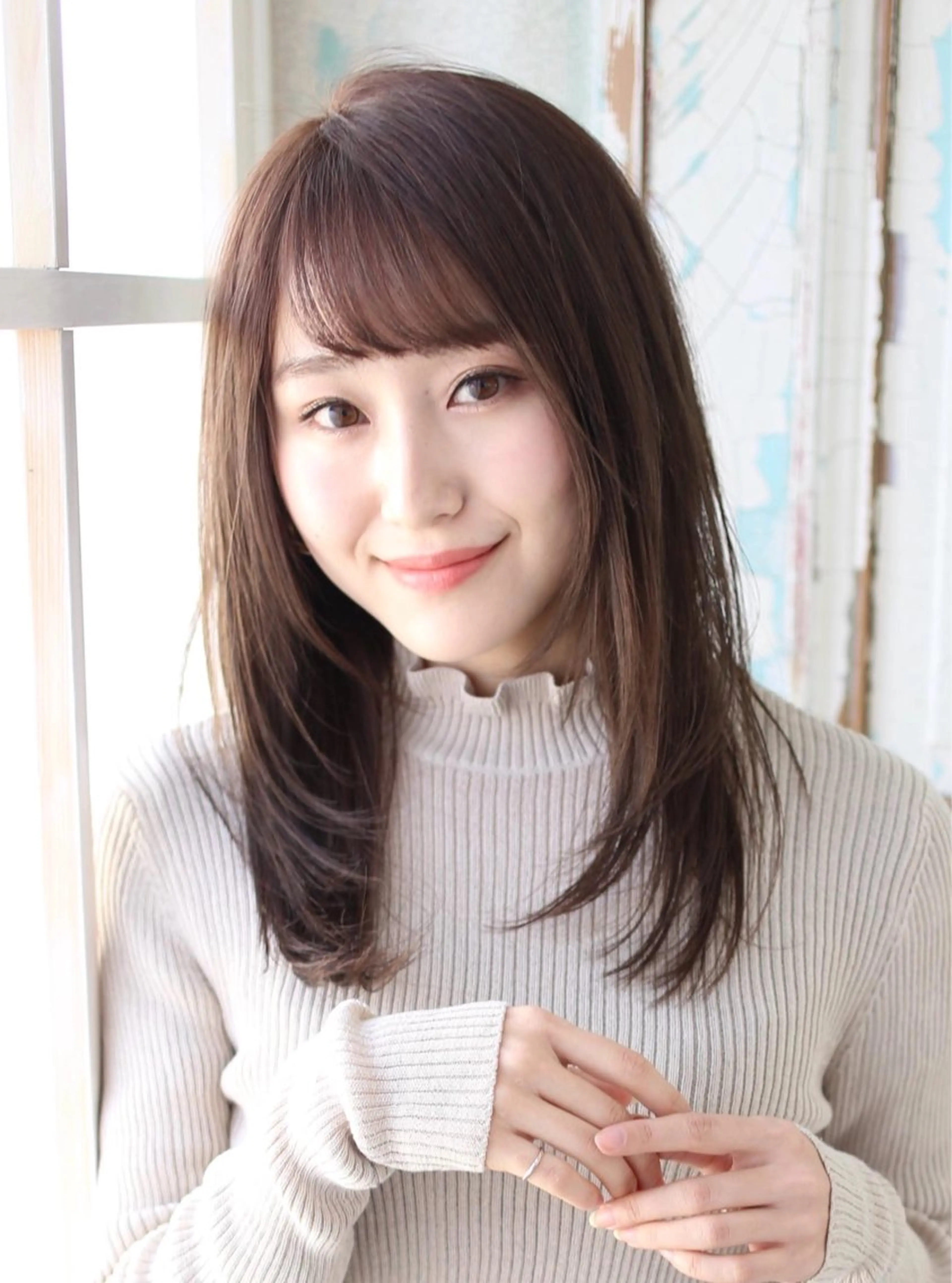 ミディアム 岩倉 諒のヘアスタイル