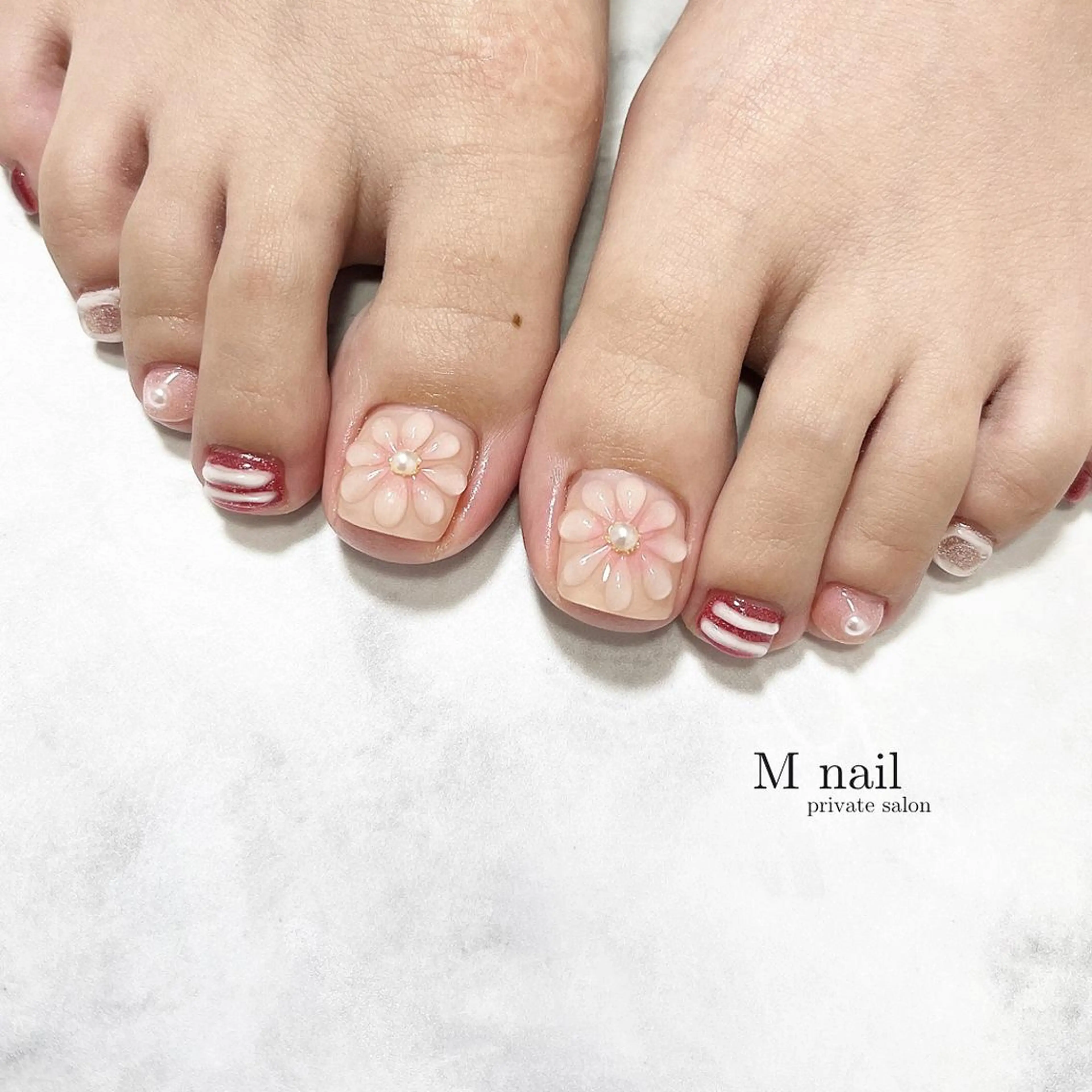 ネイル ぷっくりネイル フットネイル M nailのネイルデザイン