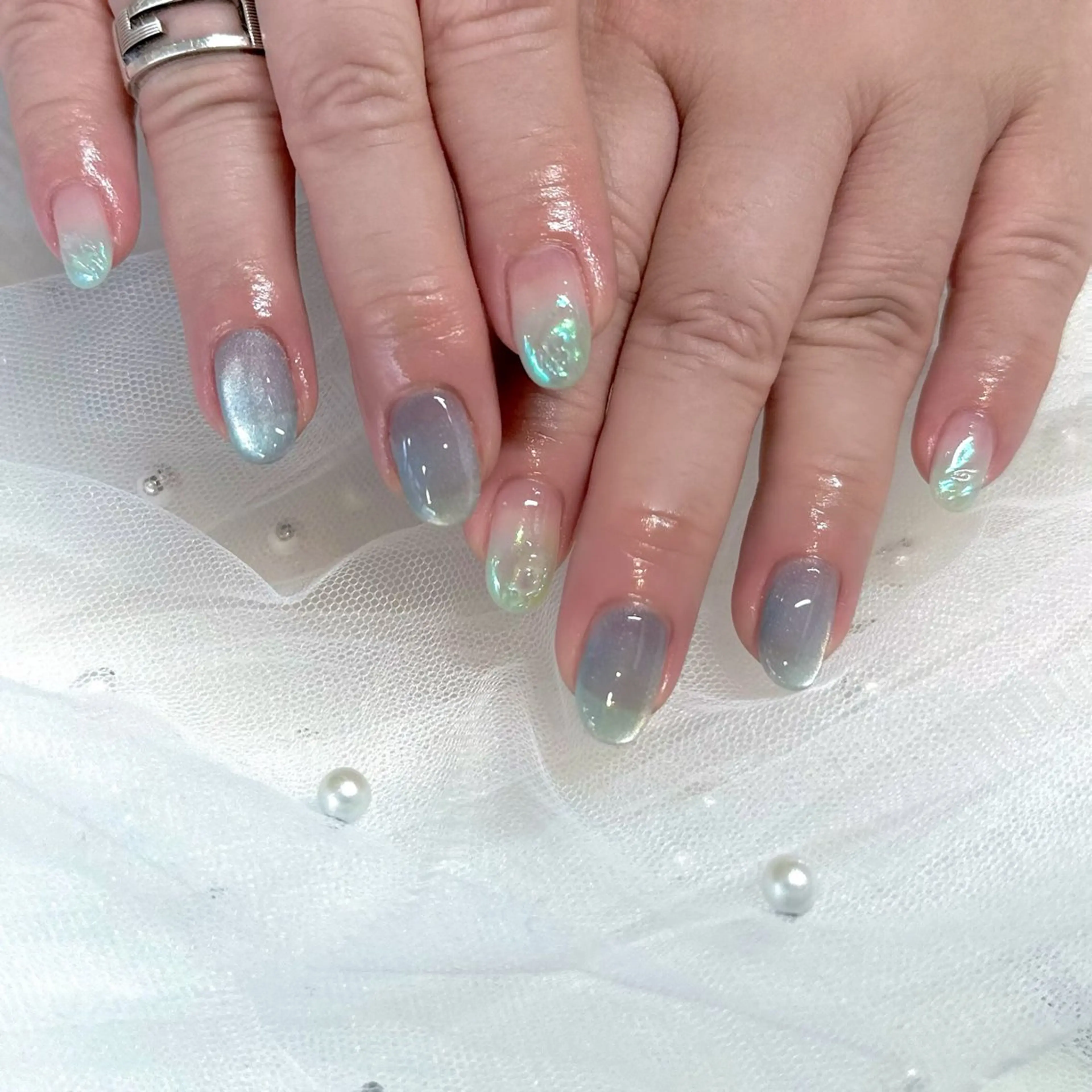 ネイル 氷ネイル・うるうるネイル ハンドネイル Eluna 新宿所属・Karen 新宿のネイルデザイン