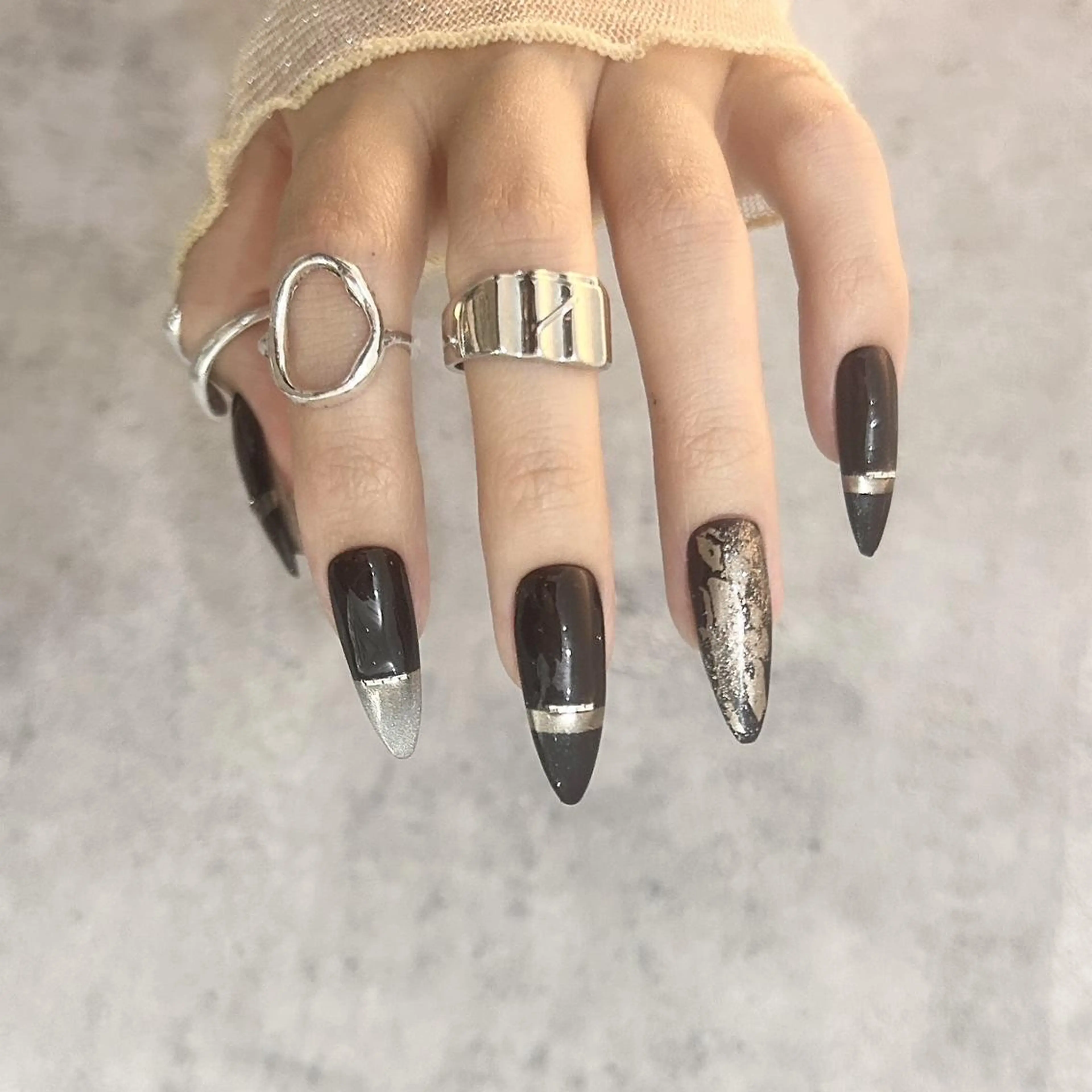 ネイル Ray. ちゅるん系ニュアンスのエステ・リラクイメージ