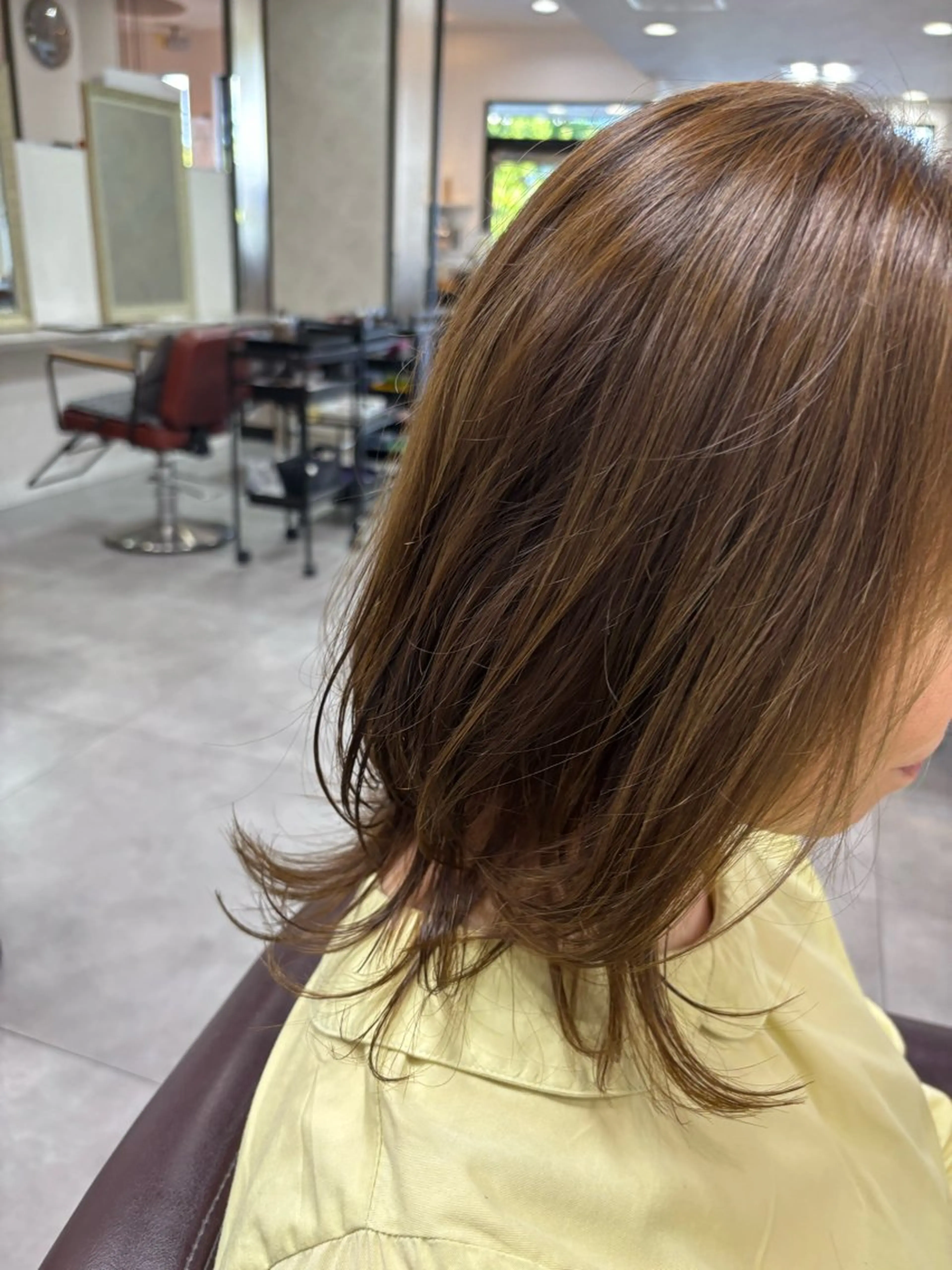 ミディアム 原口 圭織のヘアスタイル