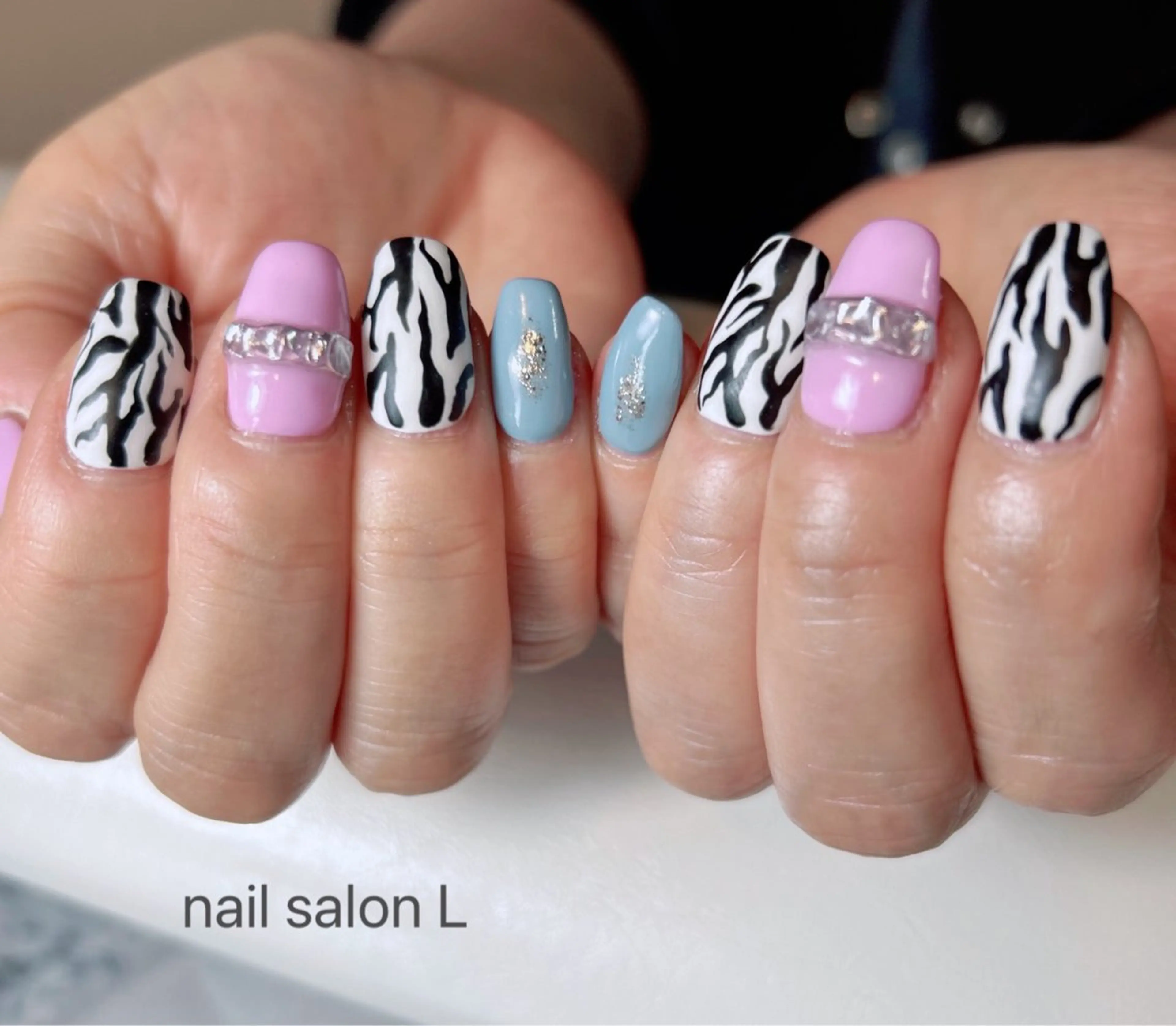 ネイル アニマル柄 マットネイル 春ネイル ハンドネイル 吉川市 ネイルサロンLのネイルデザイン