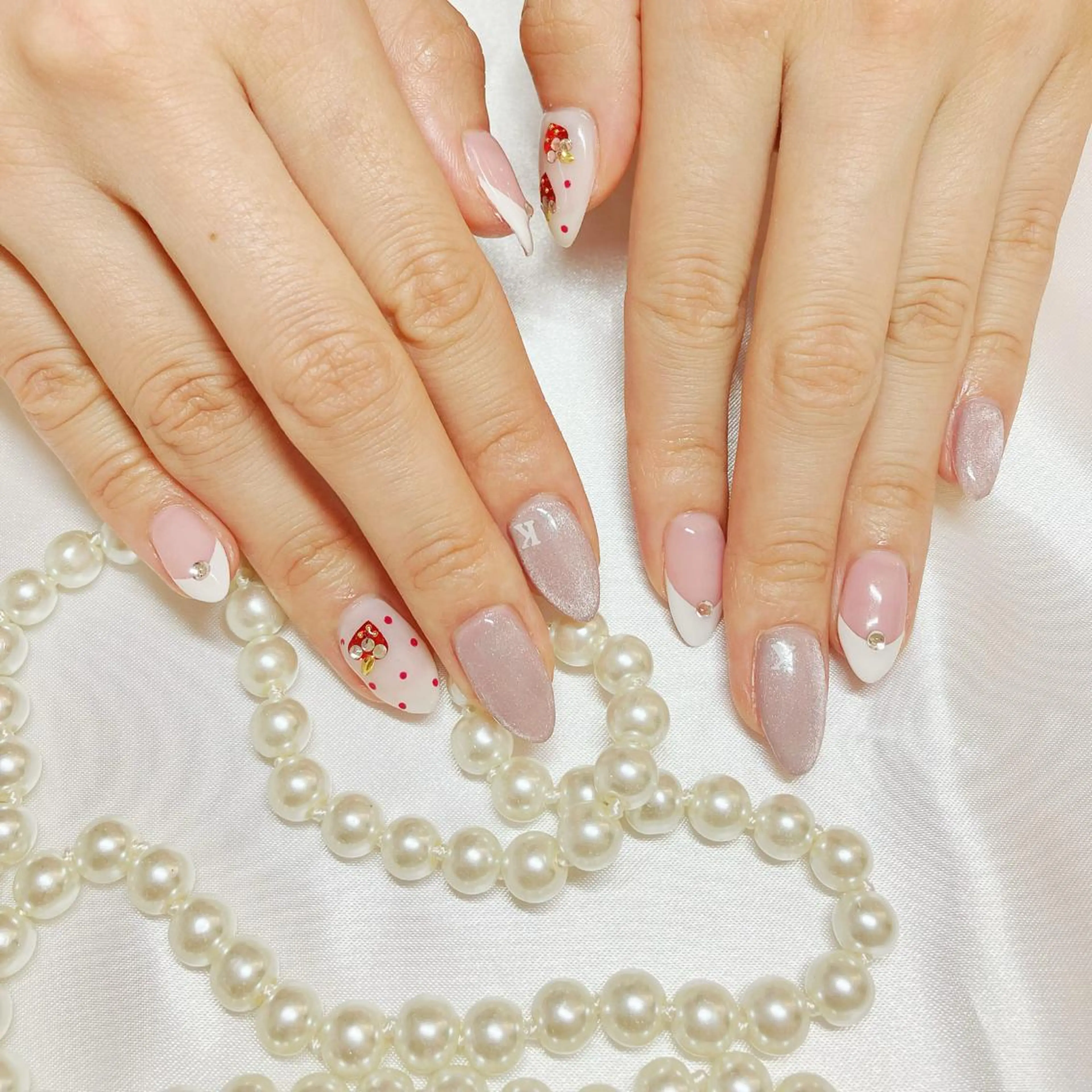 ネイル オーロラネイル フラッシュネイル 氷ネイル・うるうるネイル キラキラネイル 韓国ネイル Amour baseのネイルデザイン