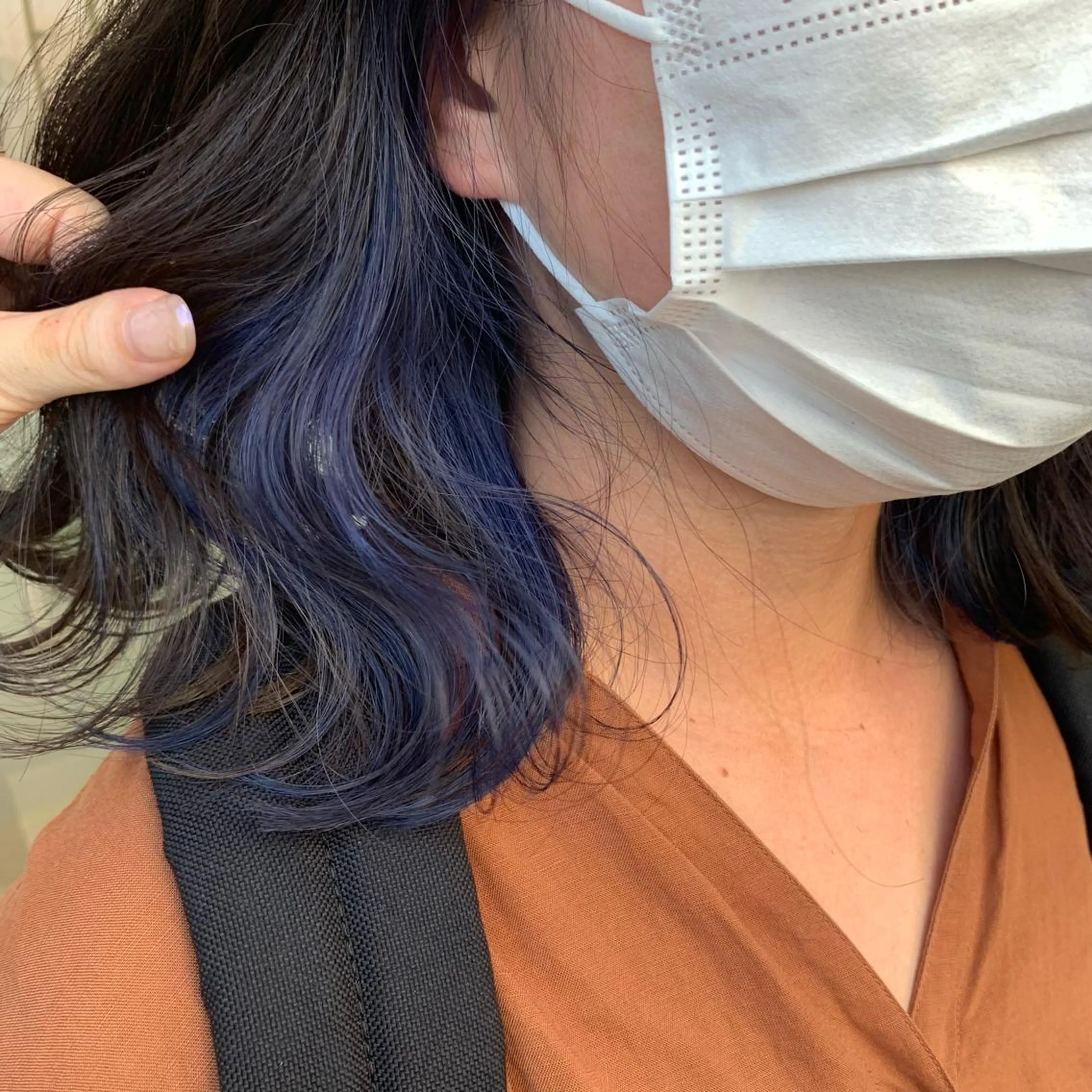 ミディアム カラー インナーカラー ヘアカラー ウスイ ハルカのヘアスタイル