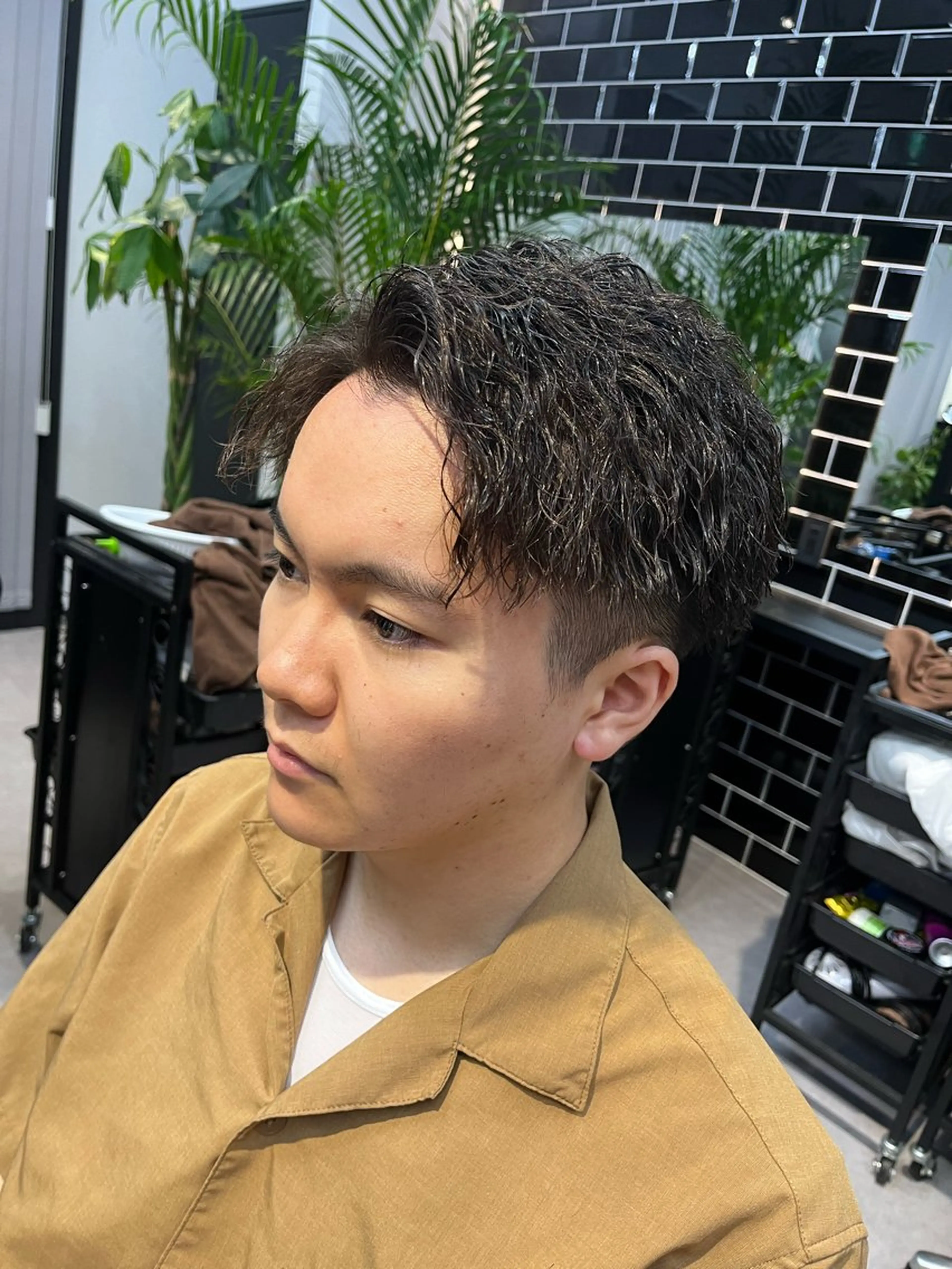 ショート パーマ ヘアアレンジ メンズ メンズパーマ ツイストスパイラルパーマ スパイラルパーマ men'slapis YUTOのヘアスタイル