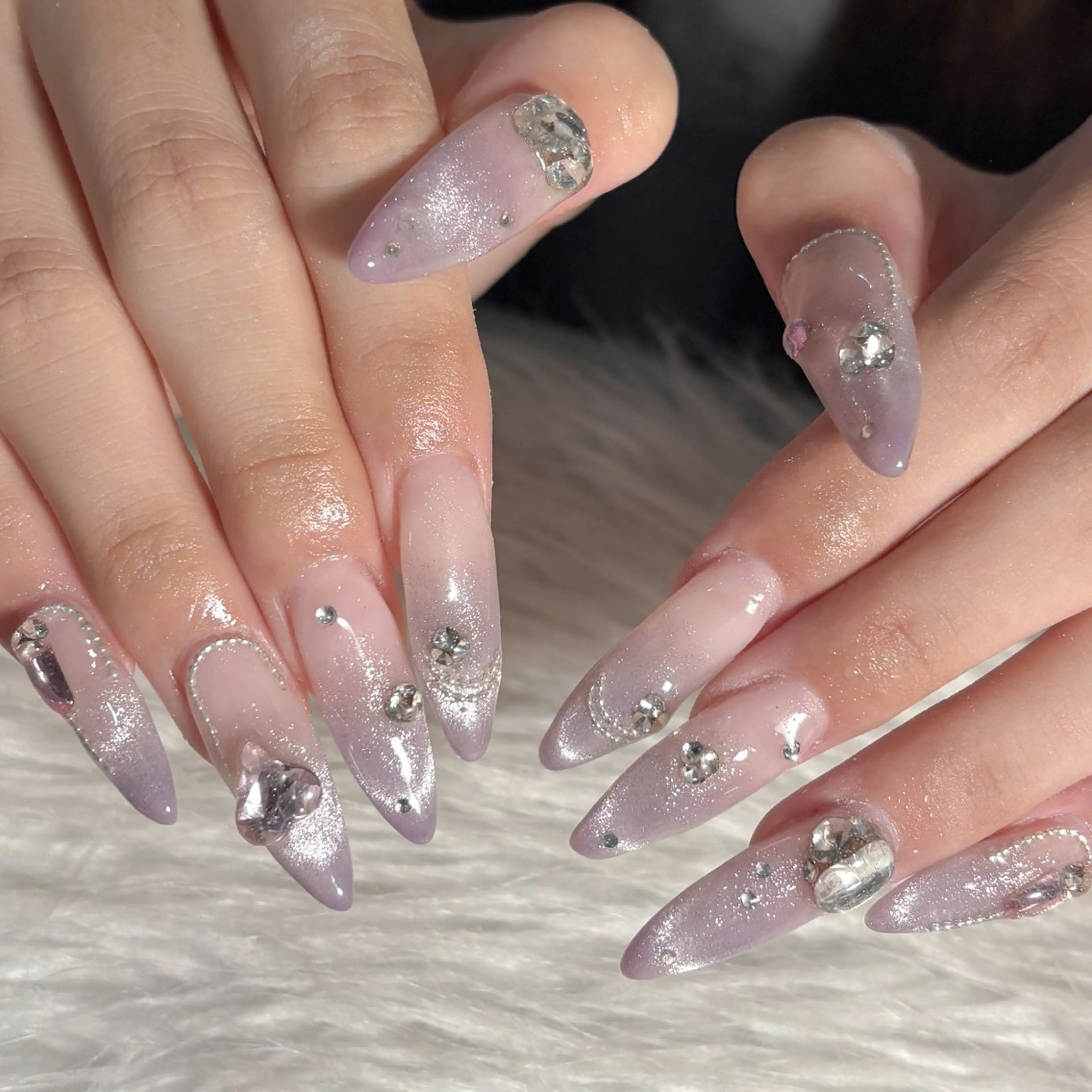 ネイル ハンドネイル LAVISH manaのネイルデザイン