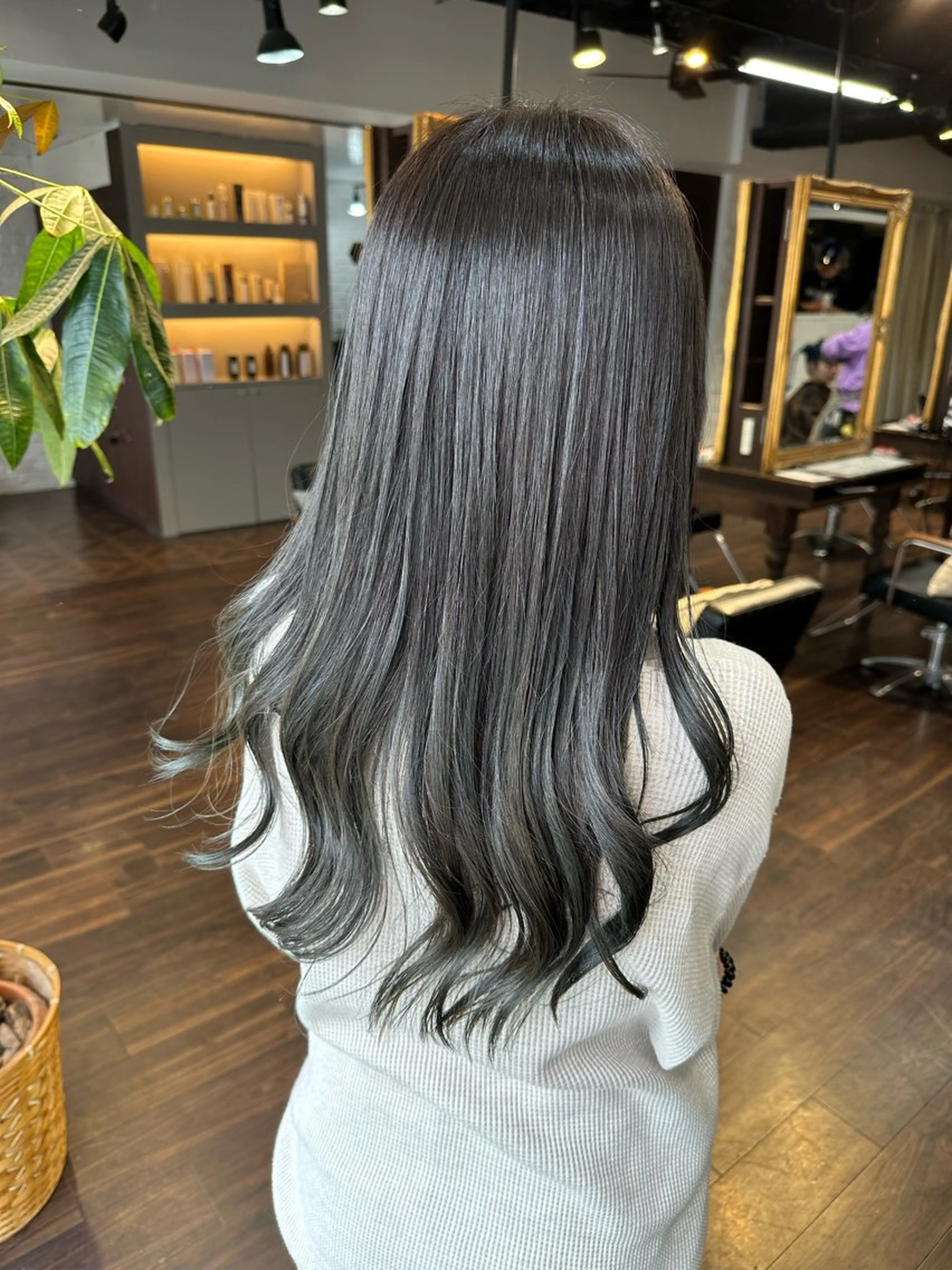 カラー ヘアカラー トリートメント 韓国レイヤ ー支持No.1renのヘアスタイル