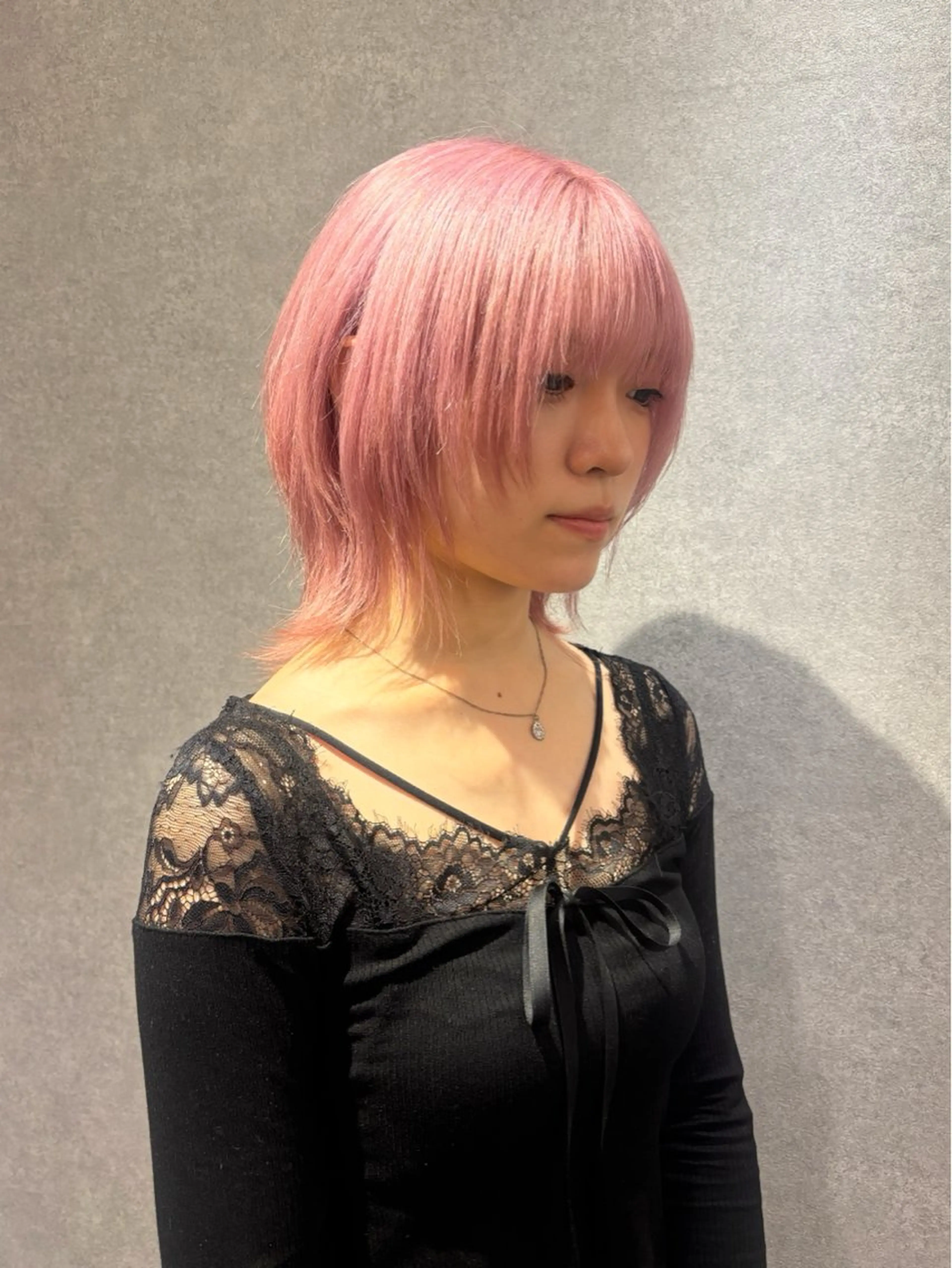 ミディアム カラー カット ヘアカラー トリートメント ハイトーン/ウルフ/ レイヤー/Asukaのヘアスタイル