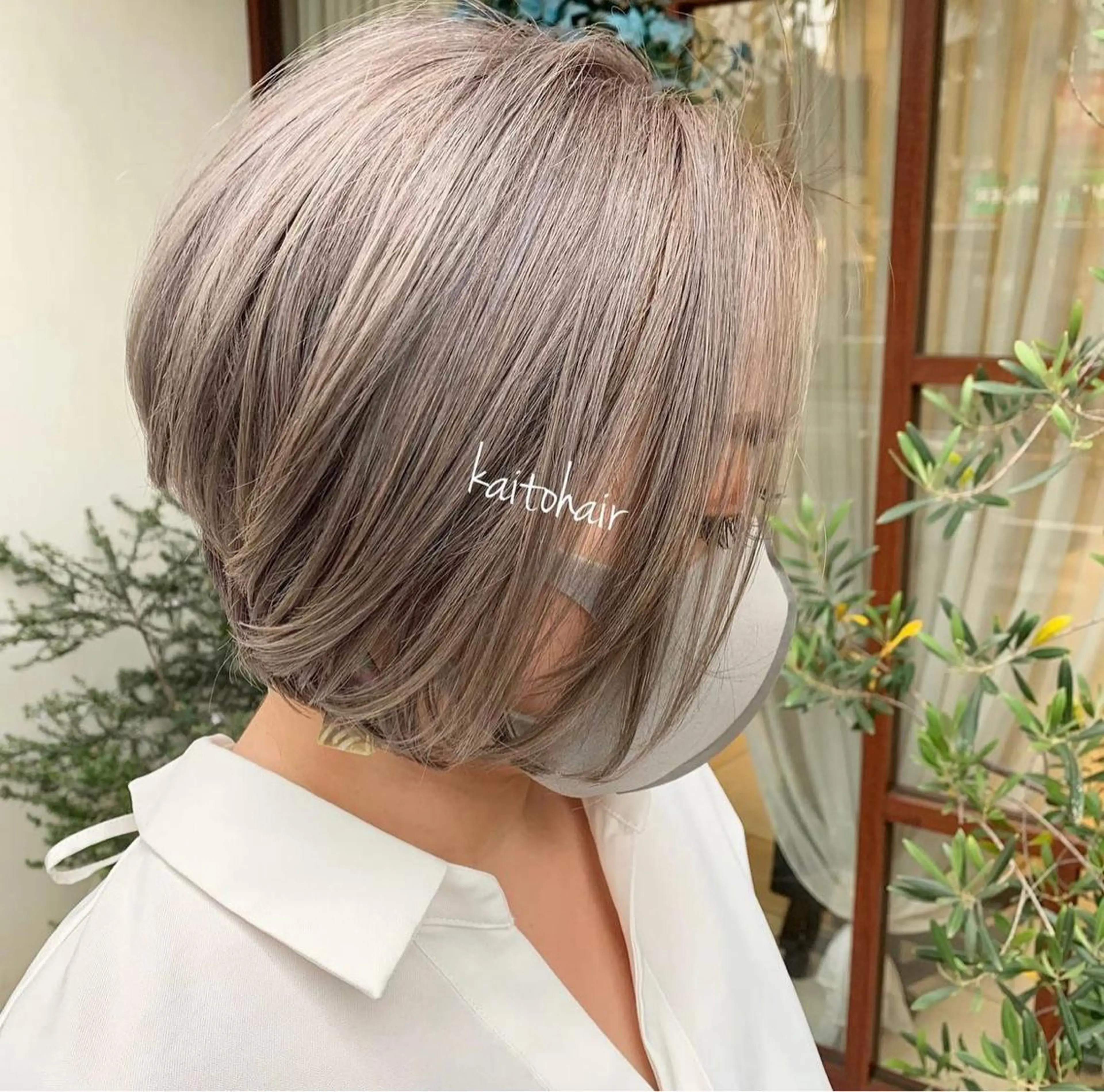 ショート カラー and .のヘアスタイル