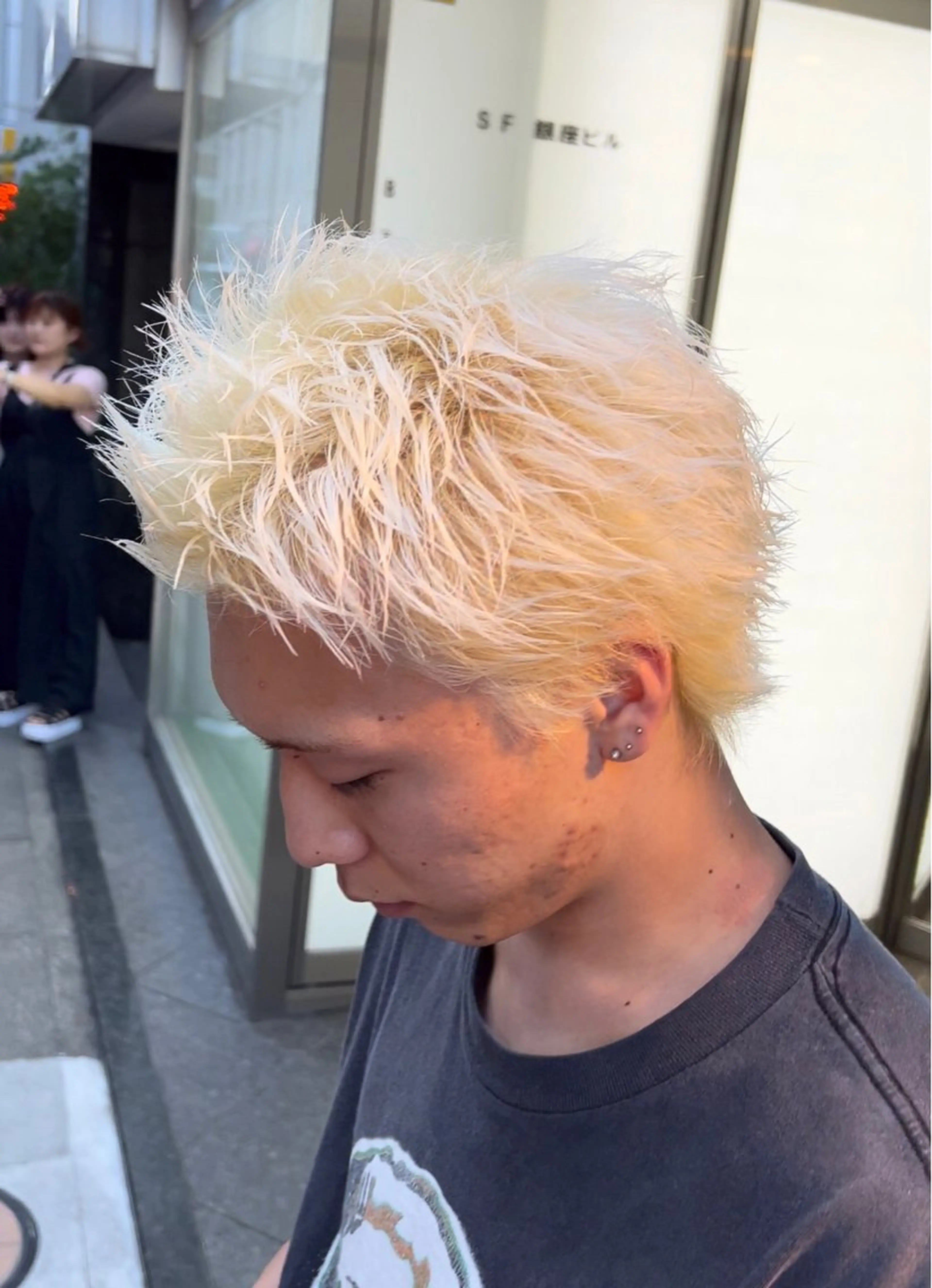 カラー メンズ メンズブリーチ メンズハイトーン スパイキーショート ブリーチ ハイトーンカラー ❤️‍🔥メンズ専門 mamu❤️‍🔥のヘアスタイル