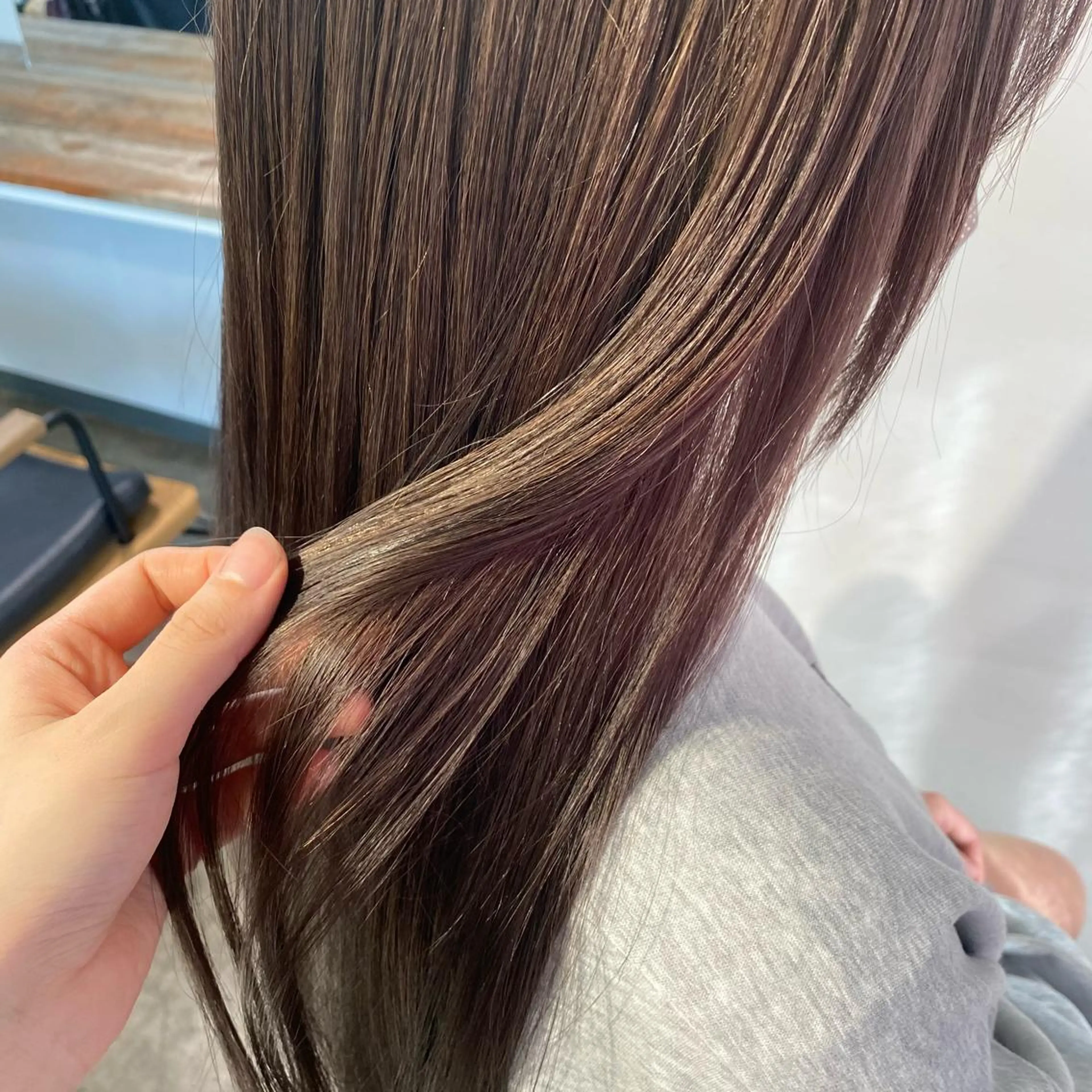 セミロング カラー ヘアカラー トリートメント 🌼透明感艶カラー オリーブ🌼河村咲のヘアスタイル