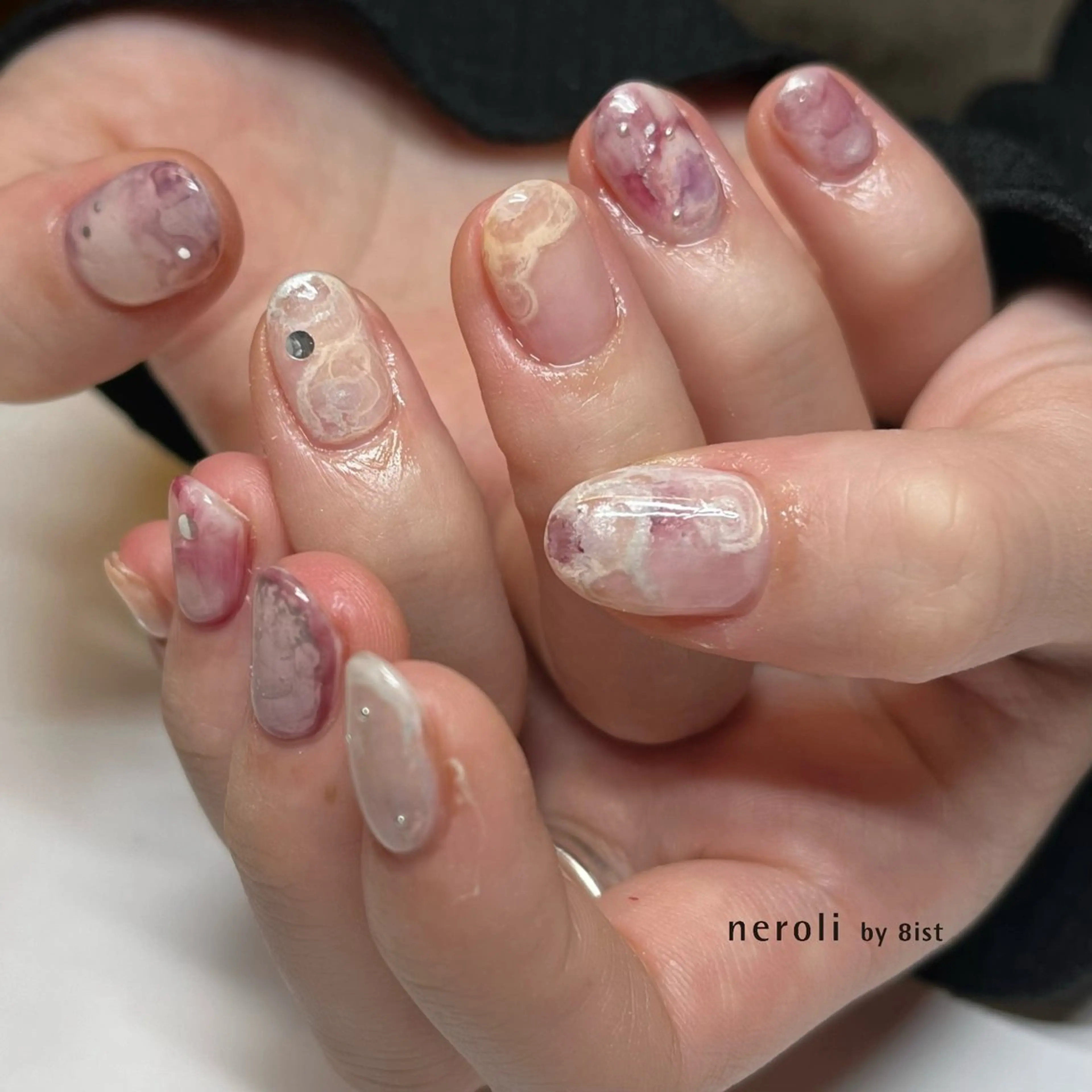 ショート ハンドネイル watabe .のネイルデザイン