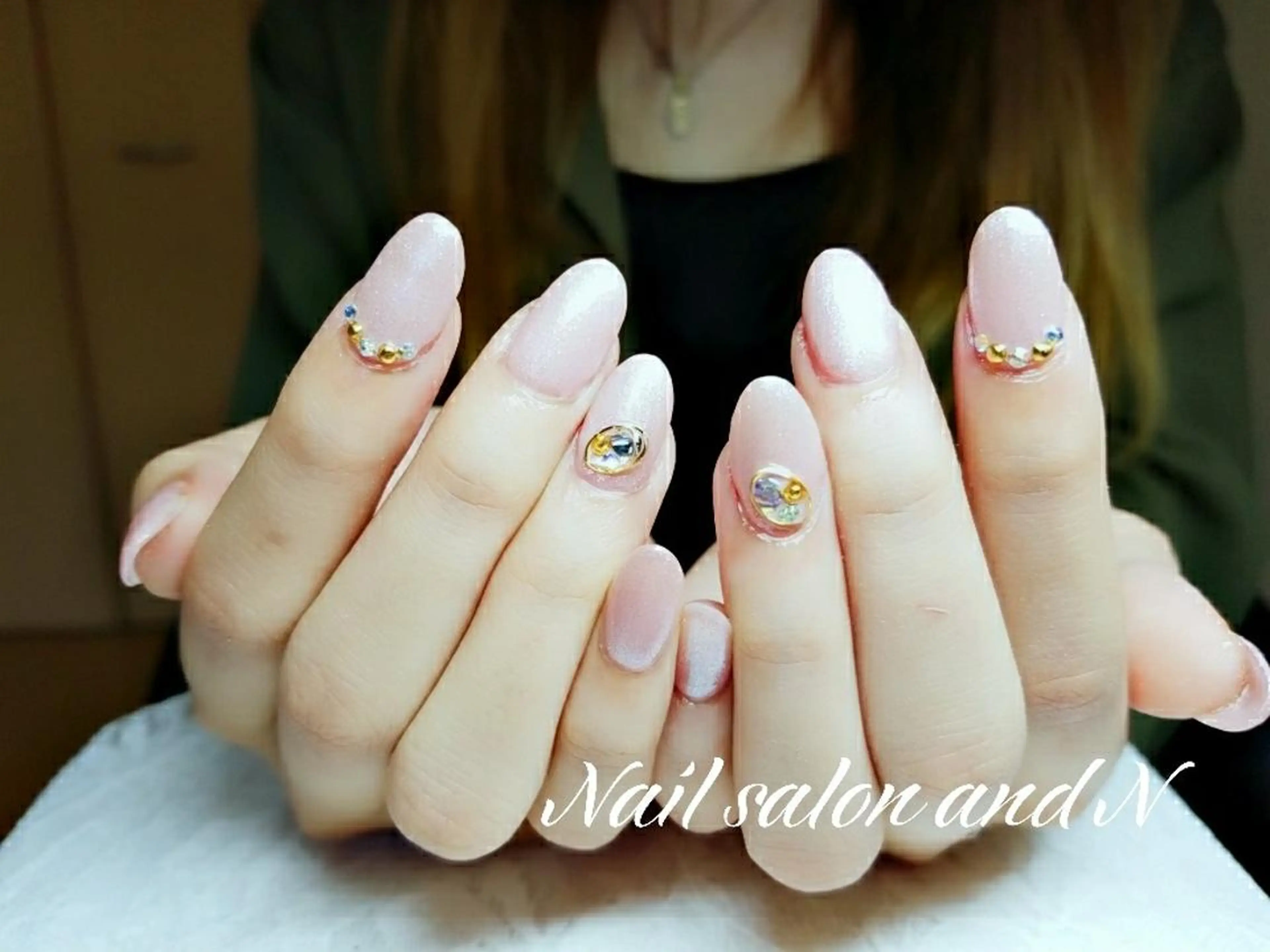 ネイル シンプルネイル and Nのネイルデザイン