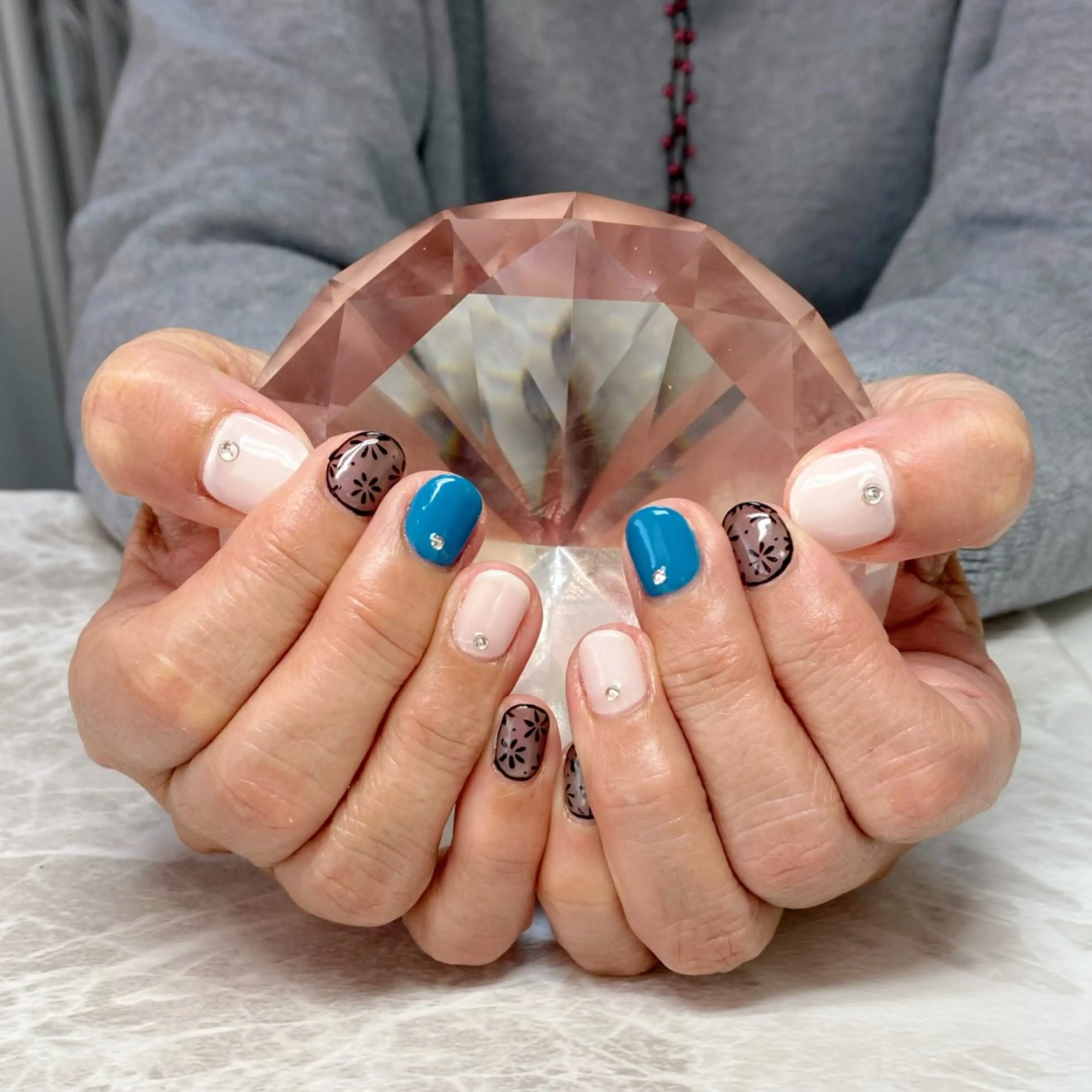 ネイル ハンドネイル ゆぴねいる所属・ゆぴねいる yupinailのネイルデザイン