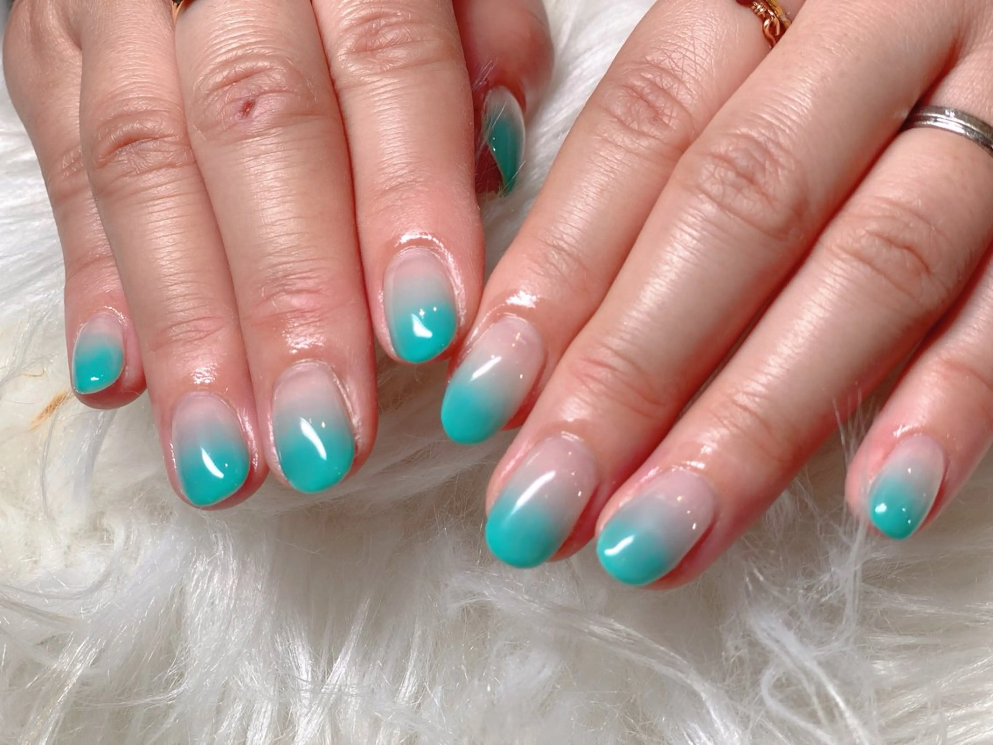 ショート ハンドネイル 【トロワ ラパン】 Mayaのネイルデザイン