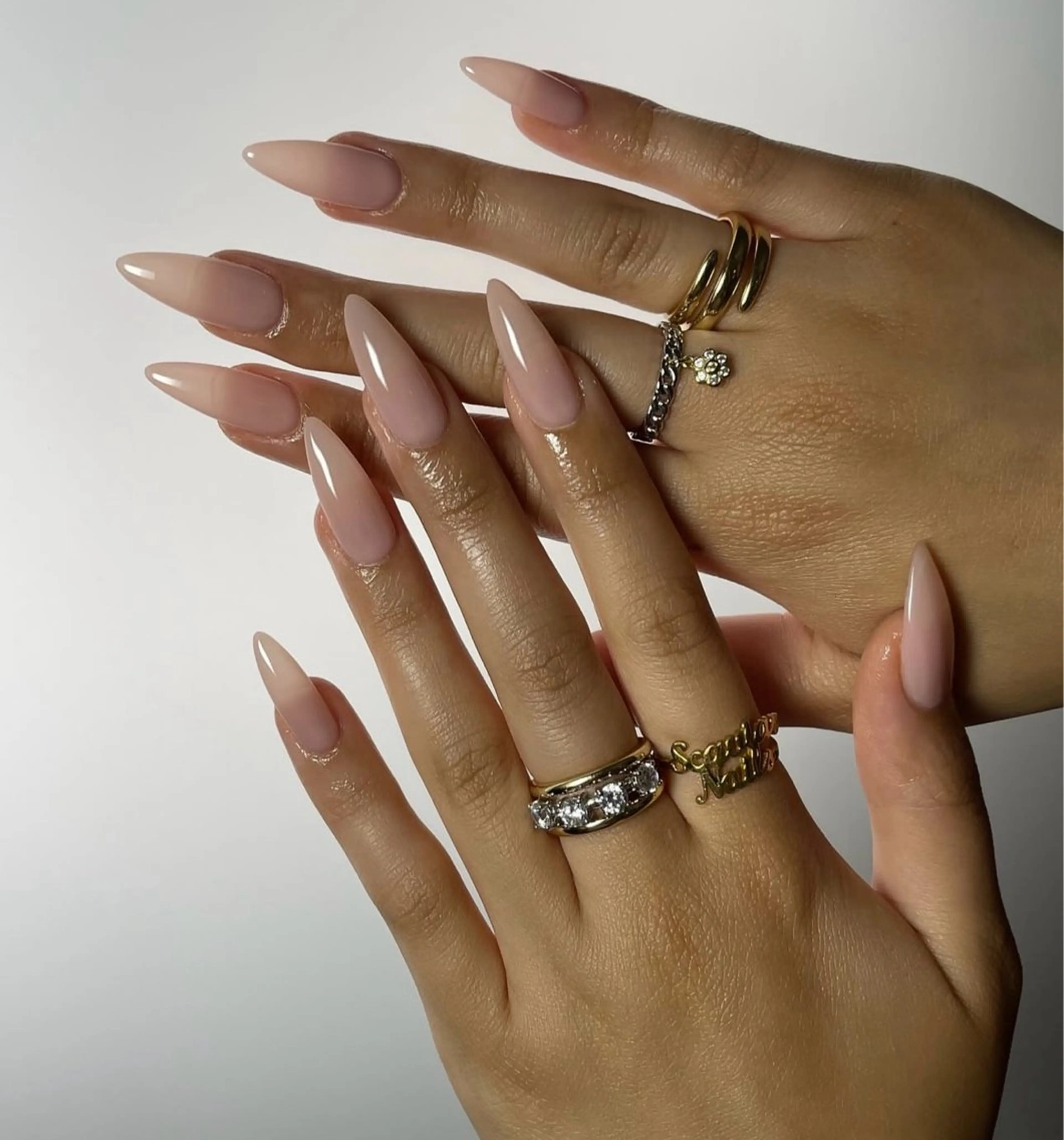 ネイル アートネイル オーロラネイル チークネイル フレンチネイル ガラスフレンチ 🎀YooLi Nail salonのネイルデザイン