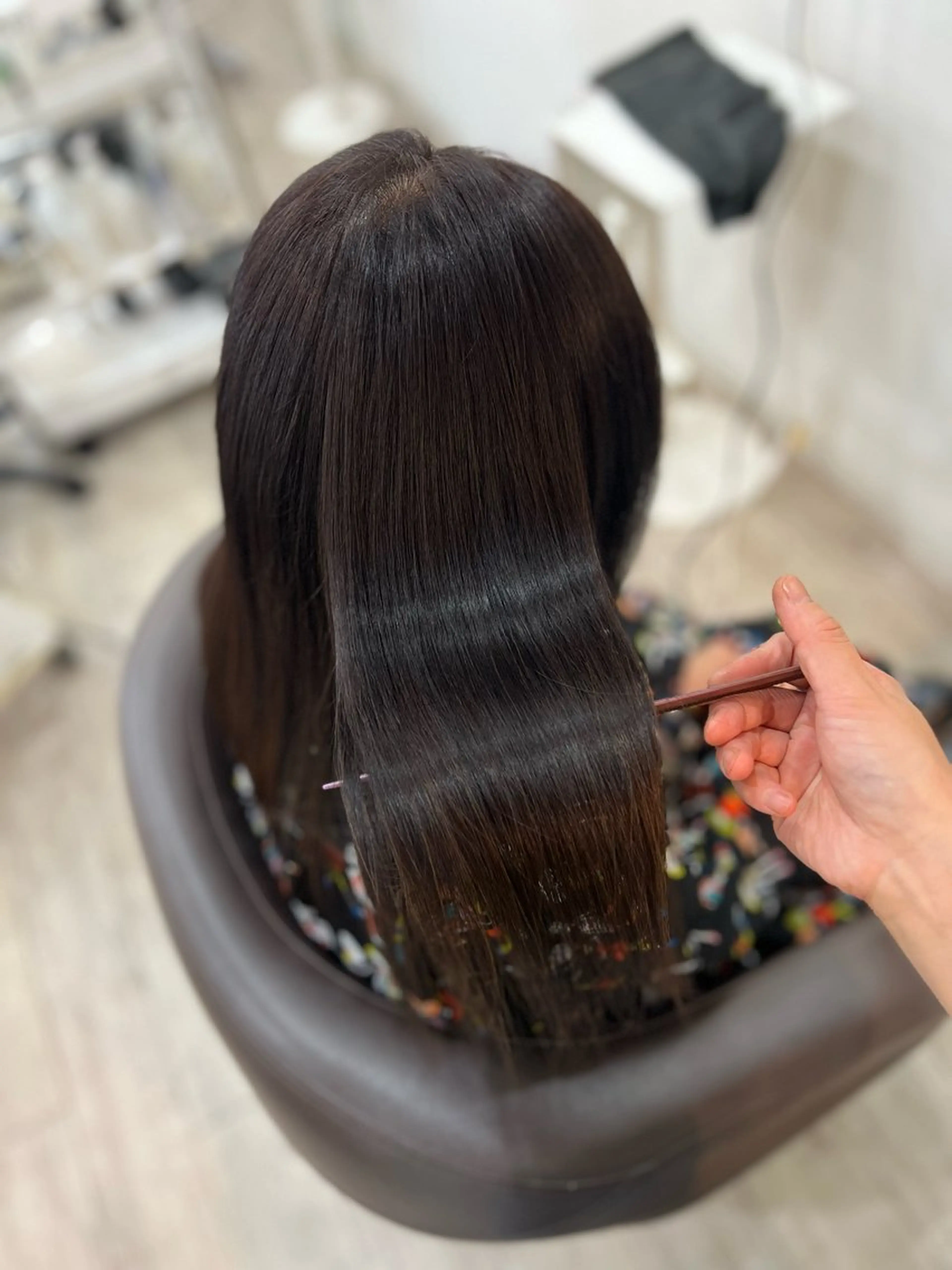 セミロング トリートメント カット トリートメント Ripps長居所属・メテオ ／ヘアカラー 西川菜実のヘアスタイル