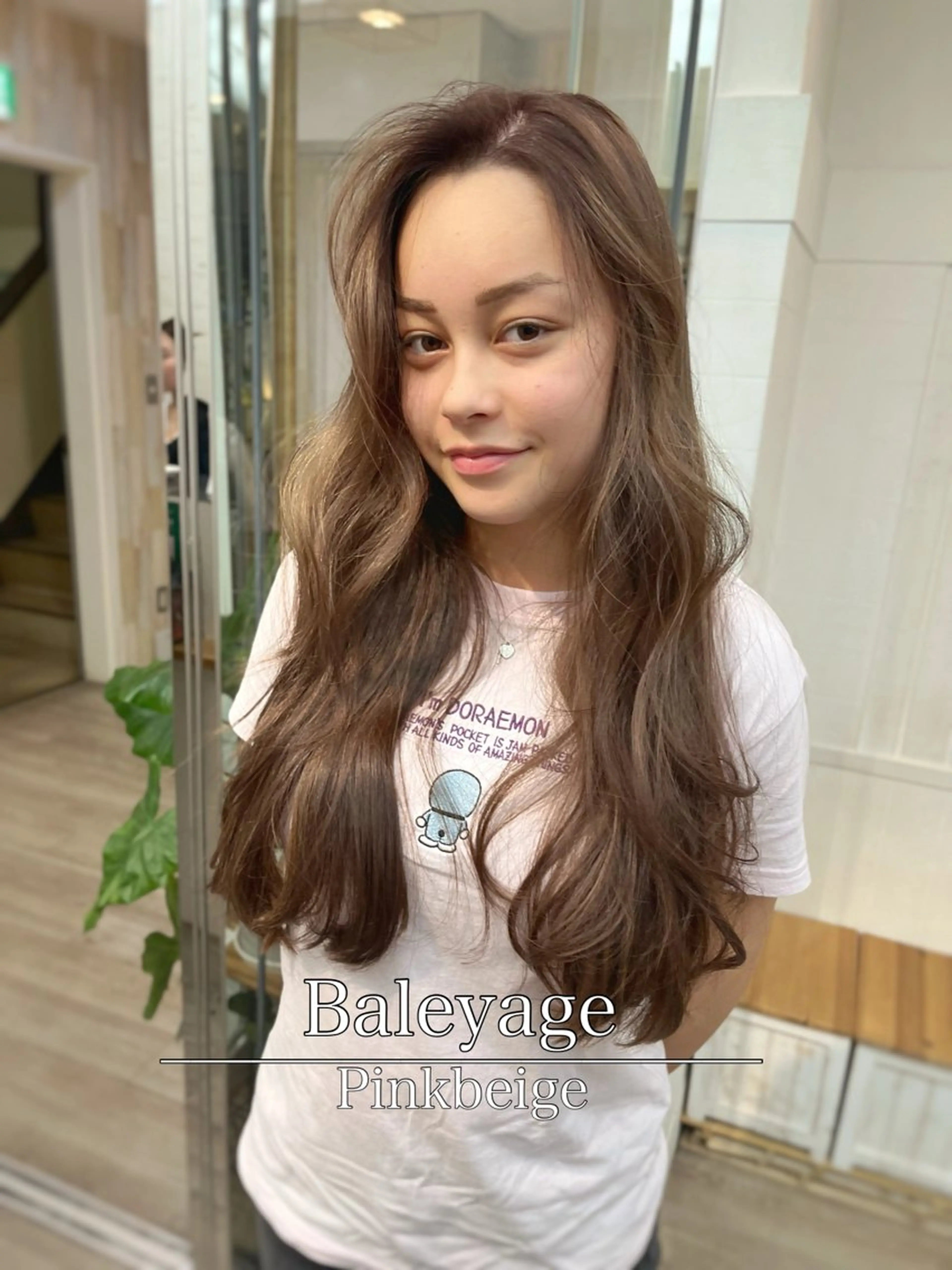 ロング カラー パーマ ヘアアレンジ バレイヤージュ ブリーチ ケアブリーチ ケアカラー グラデーションカラー カット ヘアカラー トリートメント 二ヶ月綺麗が続く デザイン/星野六三四のヘアスタイル