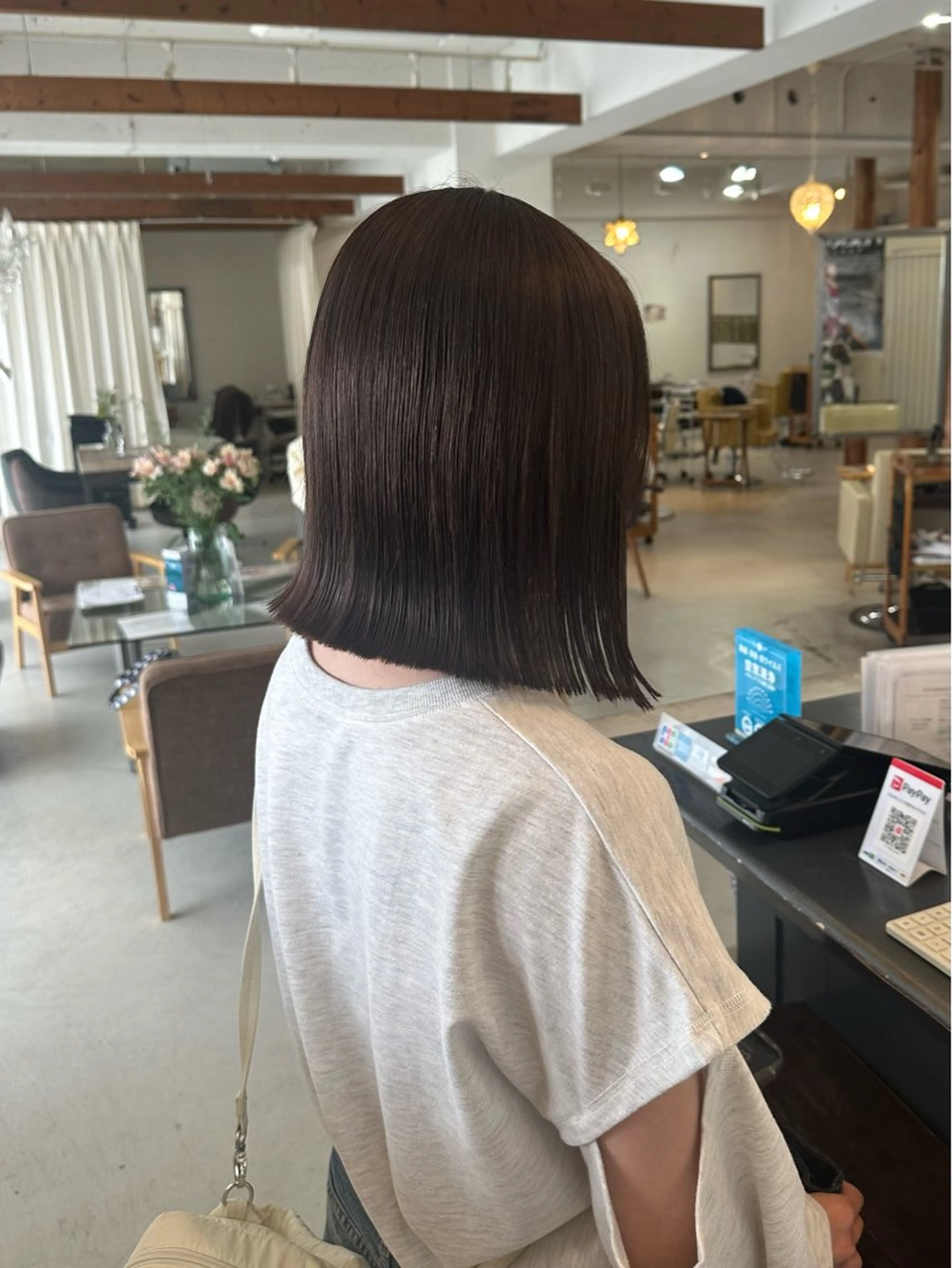 ミディアム 門手 菜々子のヘアスタイル