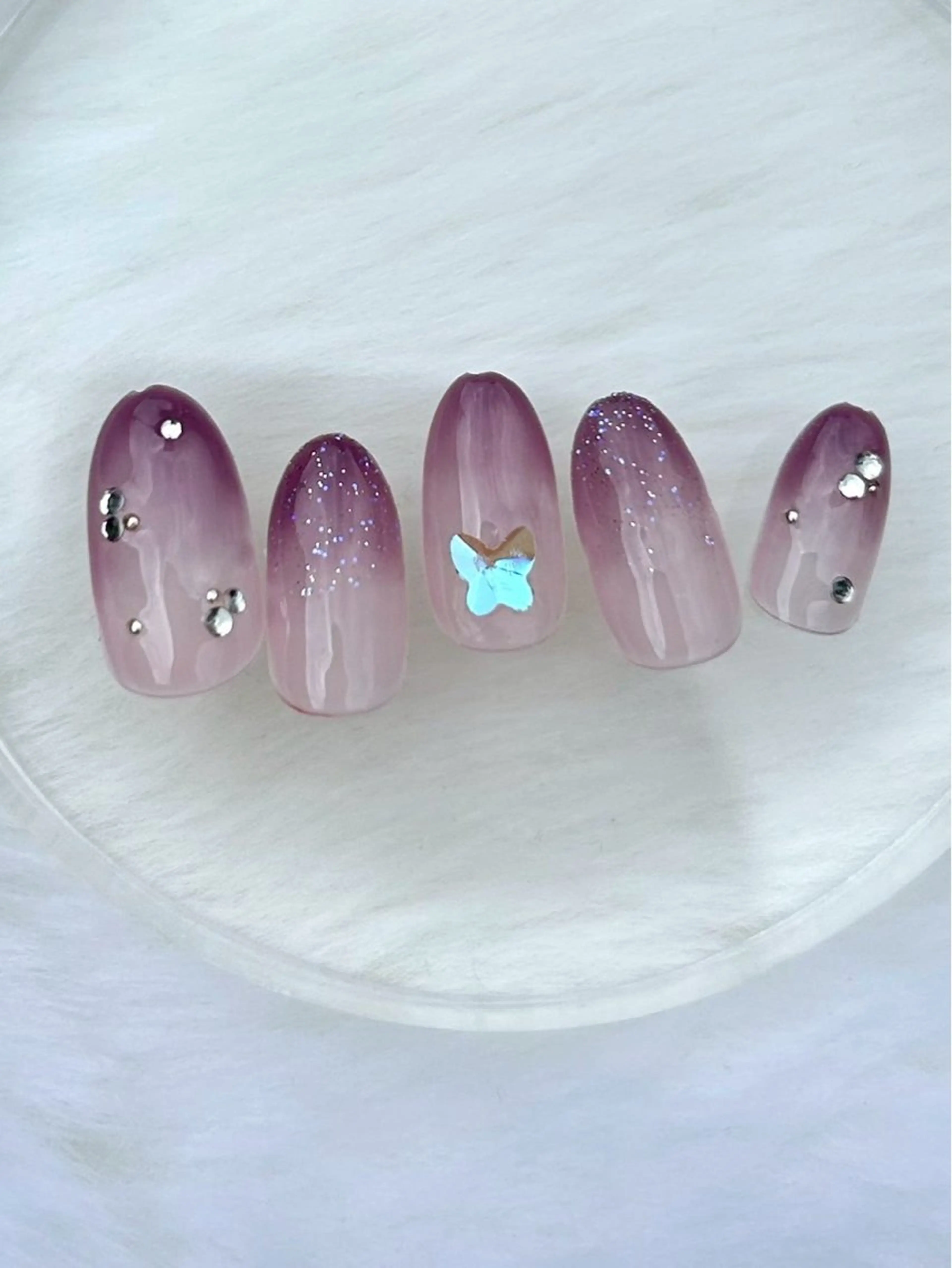 ネイル gratitude 斎藤のネイルデザイン