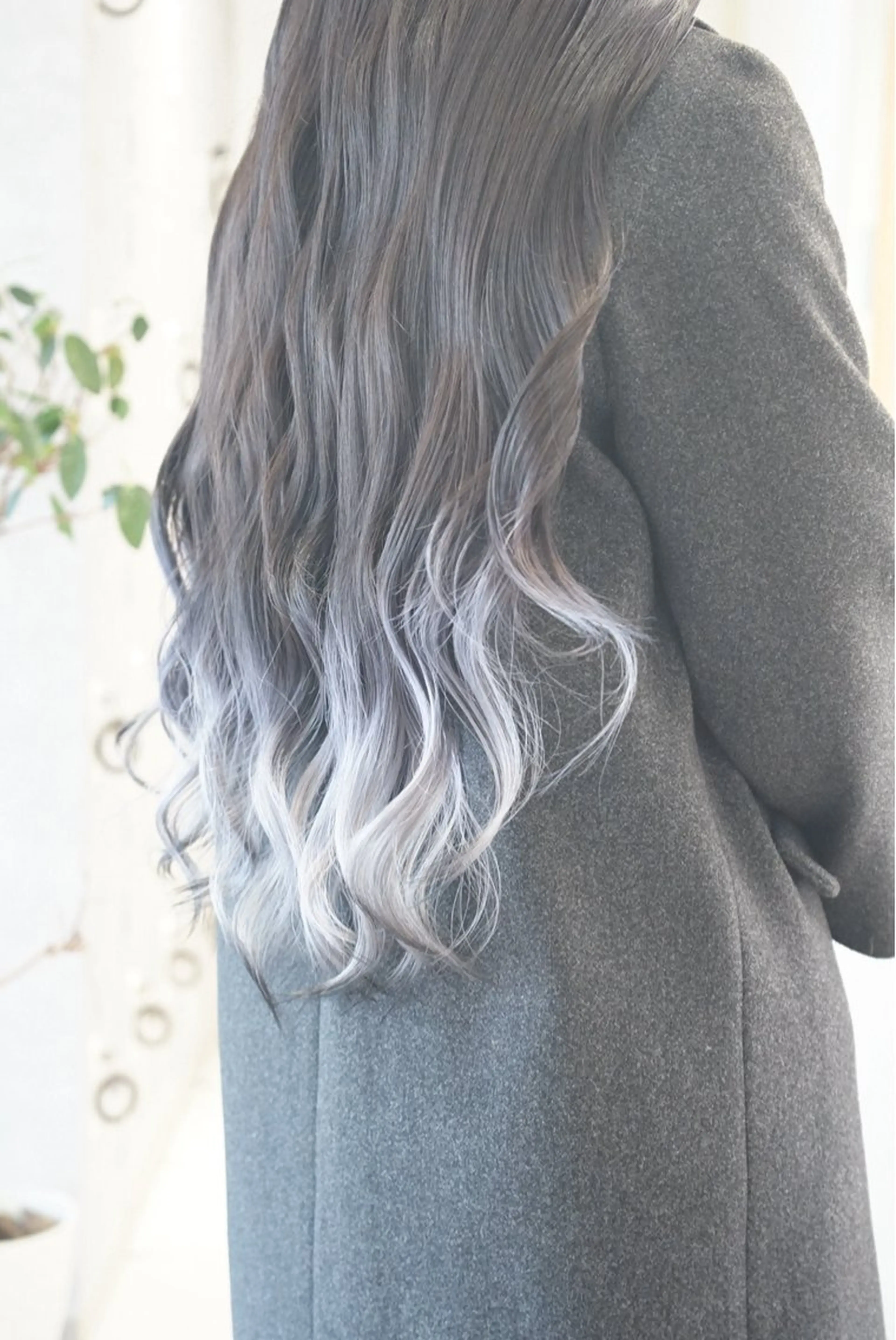 ロング カラー 月100人以上 髪質改善施術｜谷口のヘアスタイル