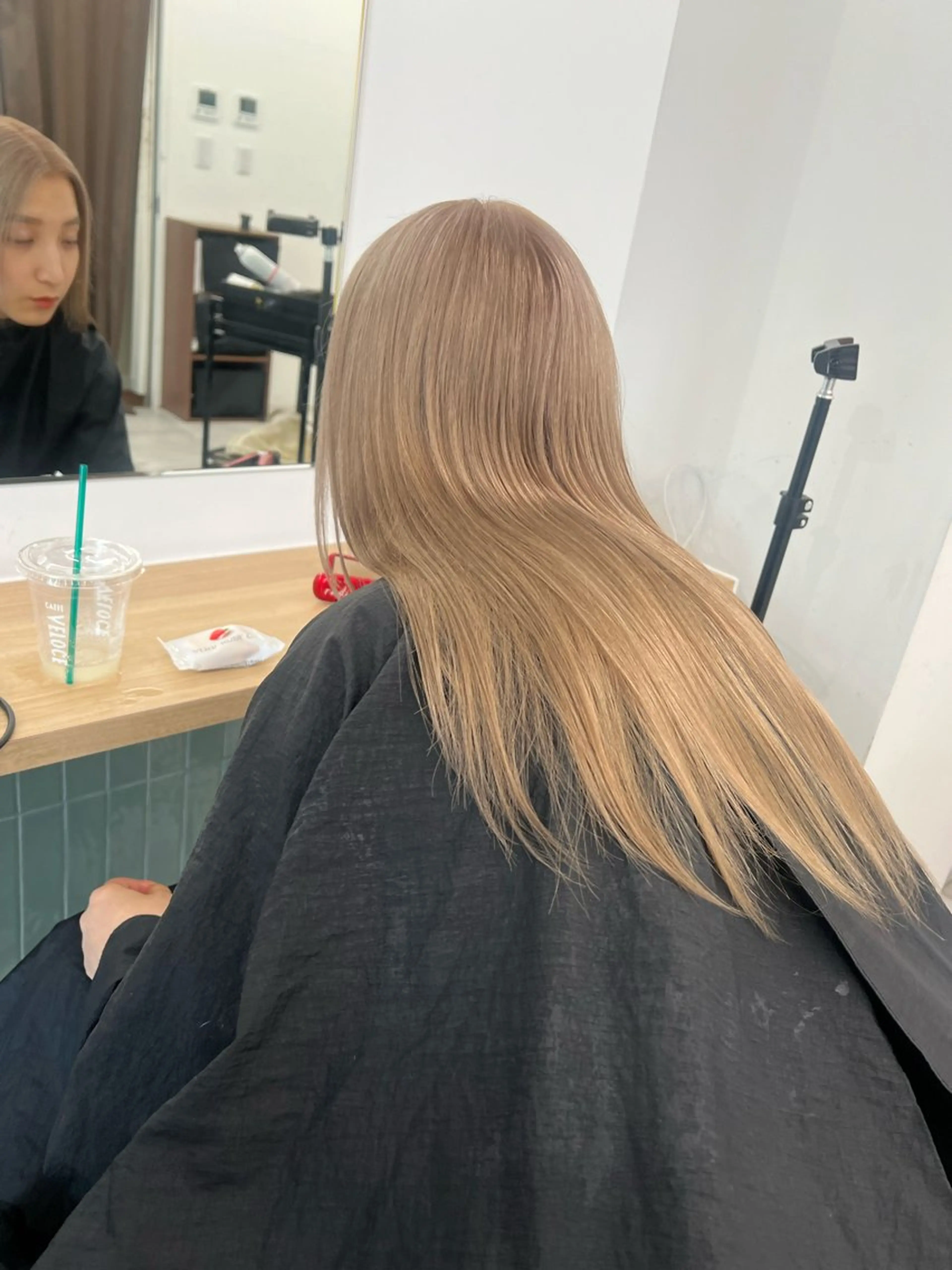 ロング カラー カット ヘアカラー トリートメント 赤みゼロ/透明感 カラー🌿KANTAのヘアスタイル