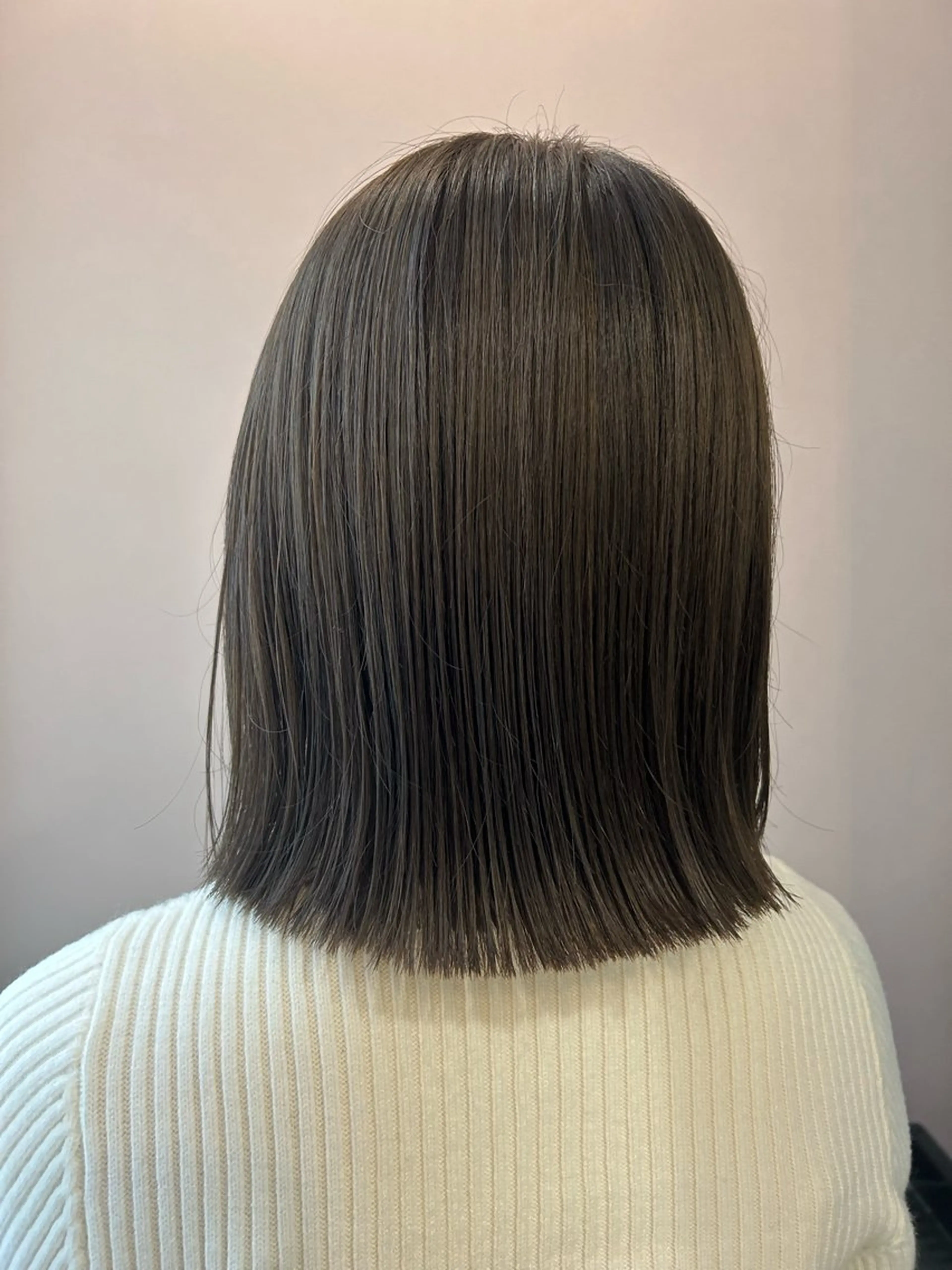 ショート カラー グレージュ オリーブグレージュ オリーブグレー hub hair レイヤー/透明感のヘアスタイル