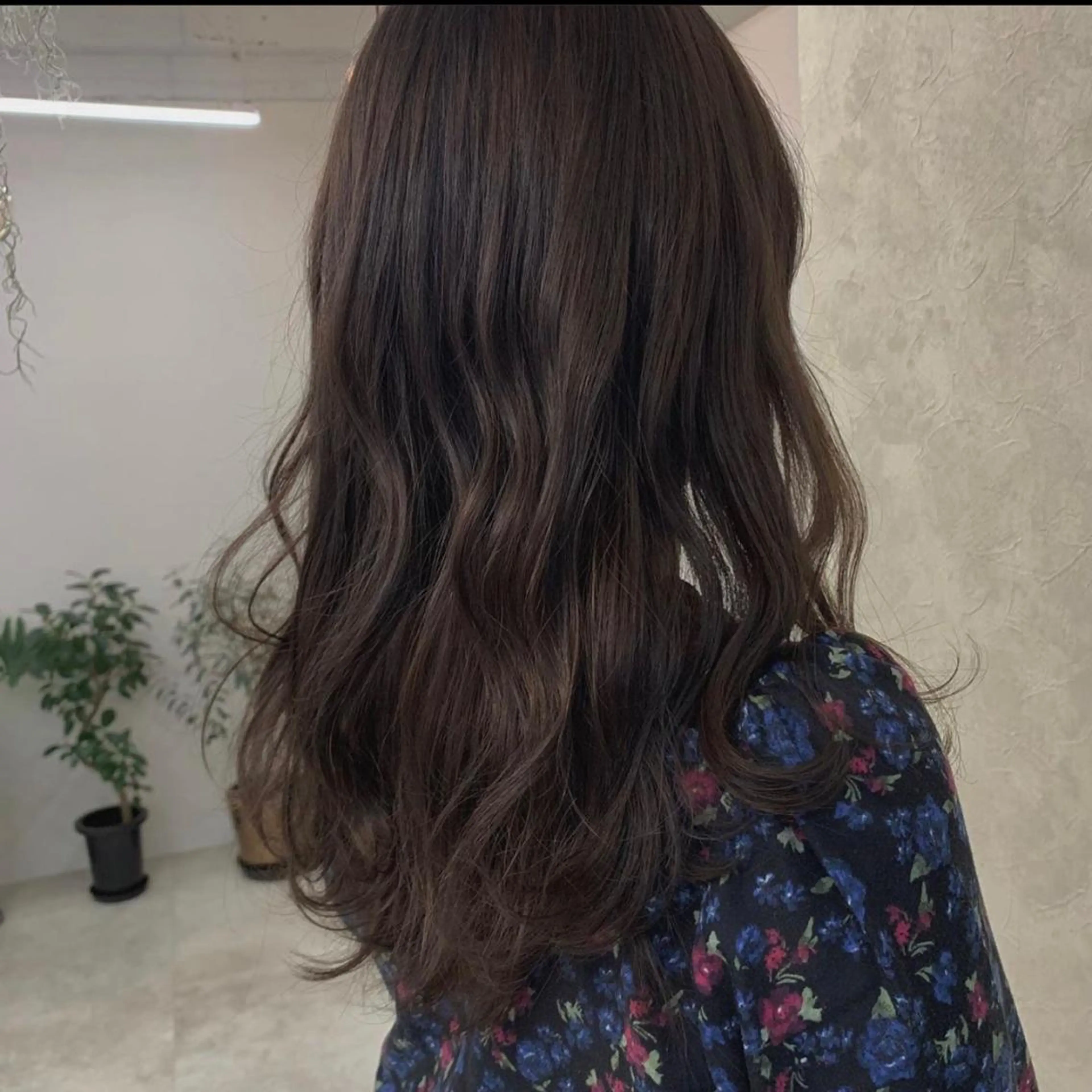 ロング カラー ヘアアレンジ ブラウンカラー ショコラブラウン 眉毛ワックス konomiの眉毛・アイブロウイメージ