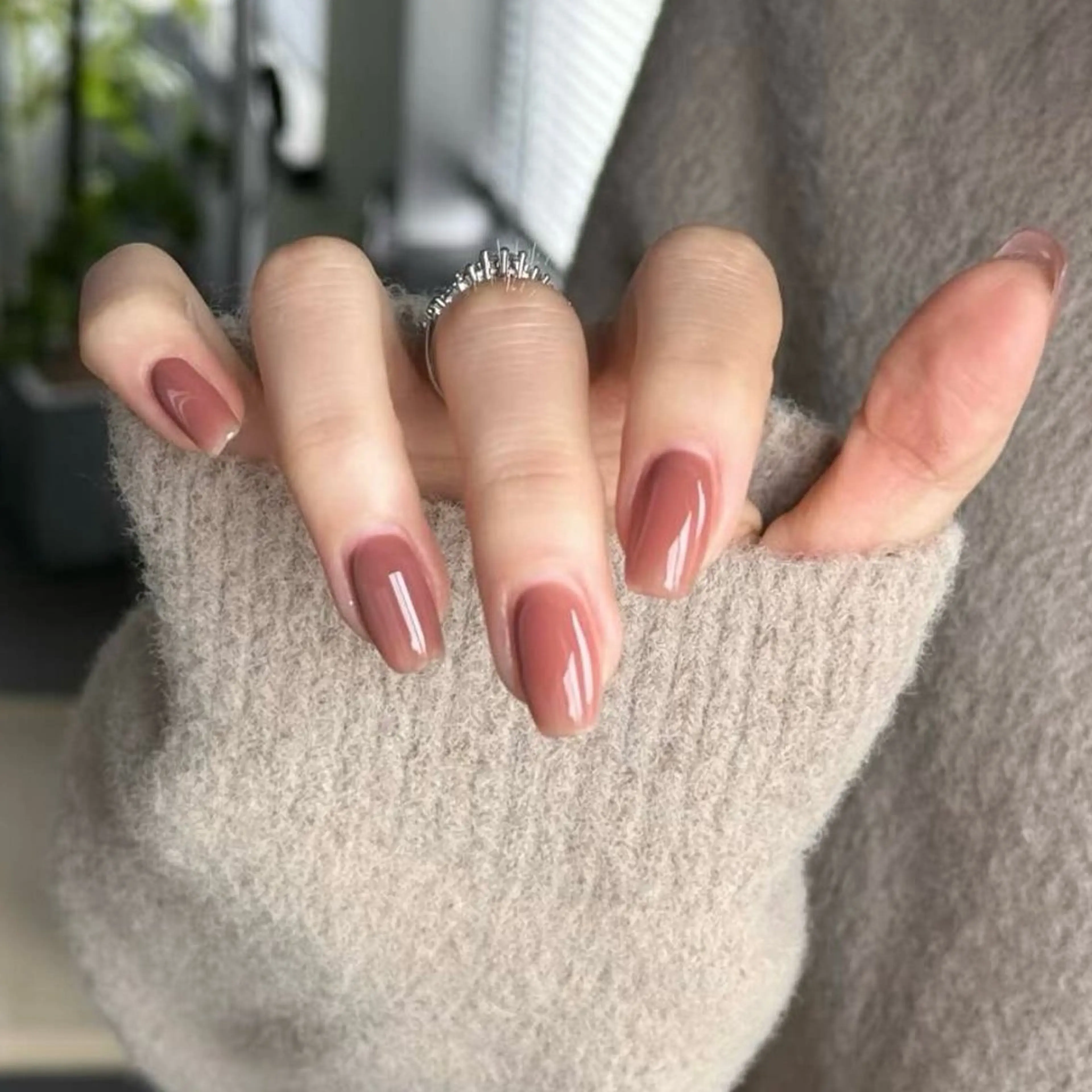 ネイル ワンカラーネイル シンプルネイル EmilyG アイリスのネイルデザイン