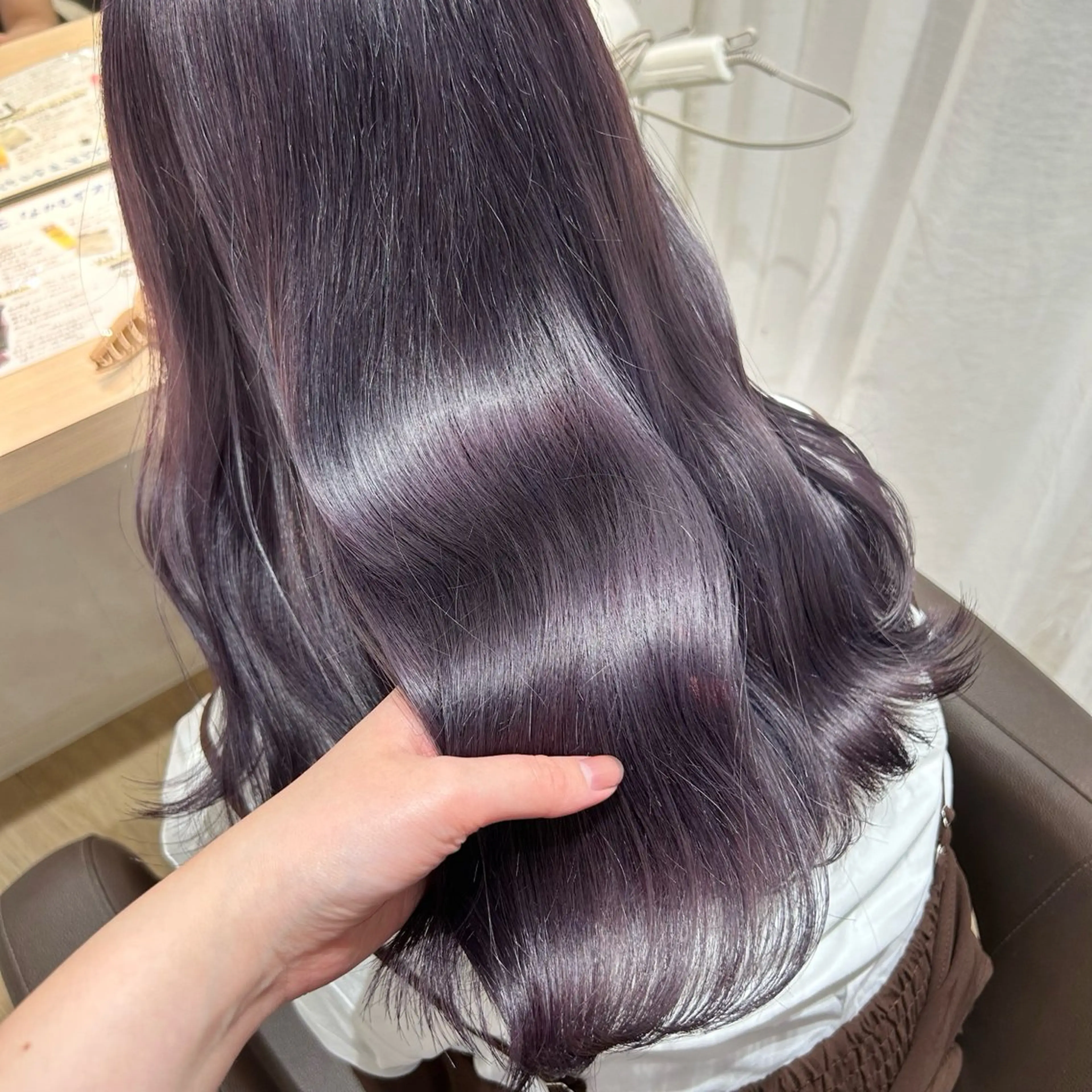 ロング カラー ヘアカラー トリートメント 砂野 真璃奈のヘアスタイル