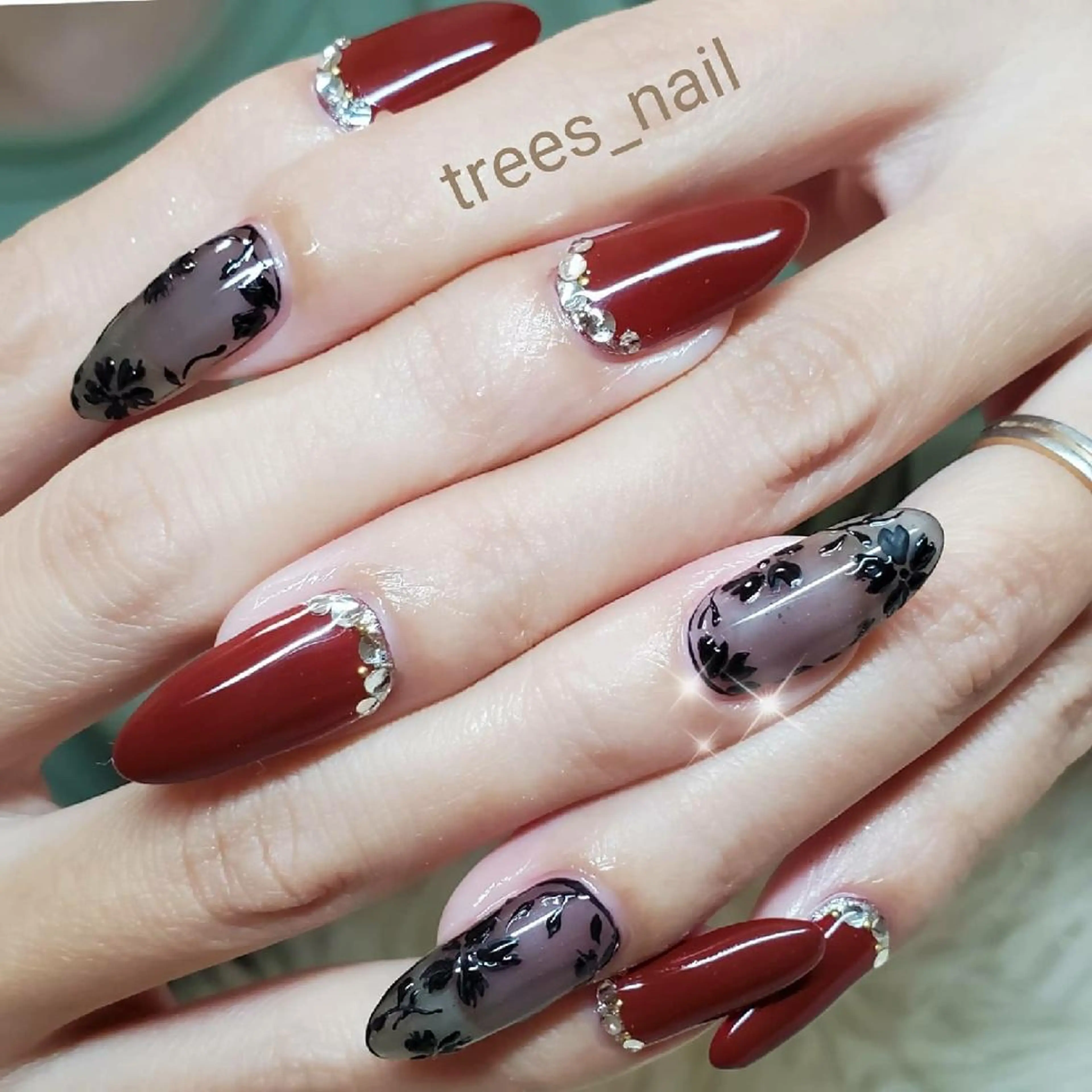 ネイル trees_ nailのネイルデザイン