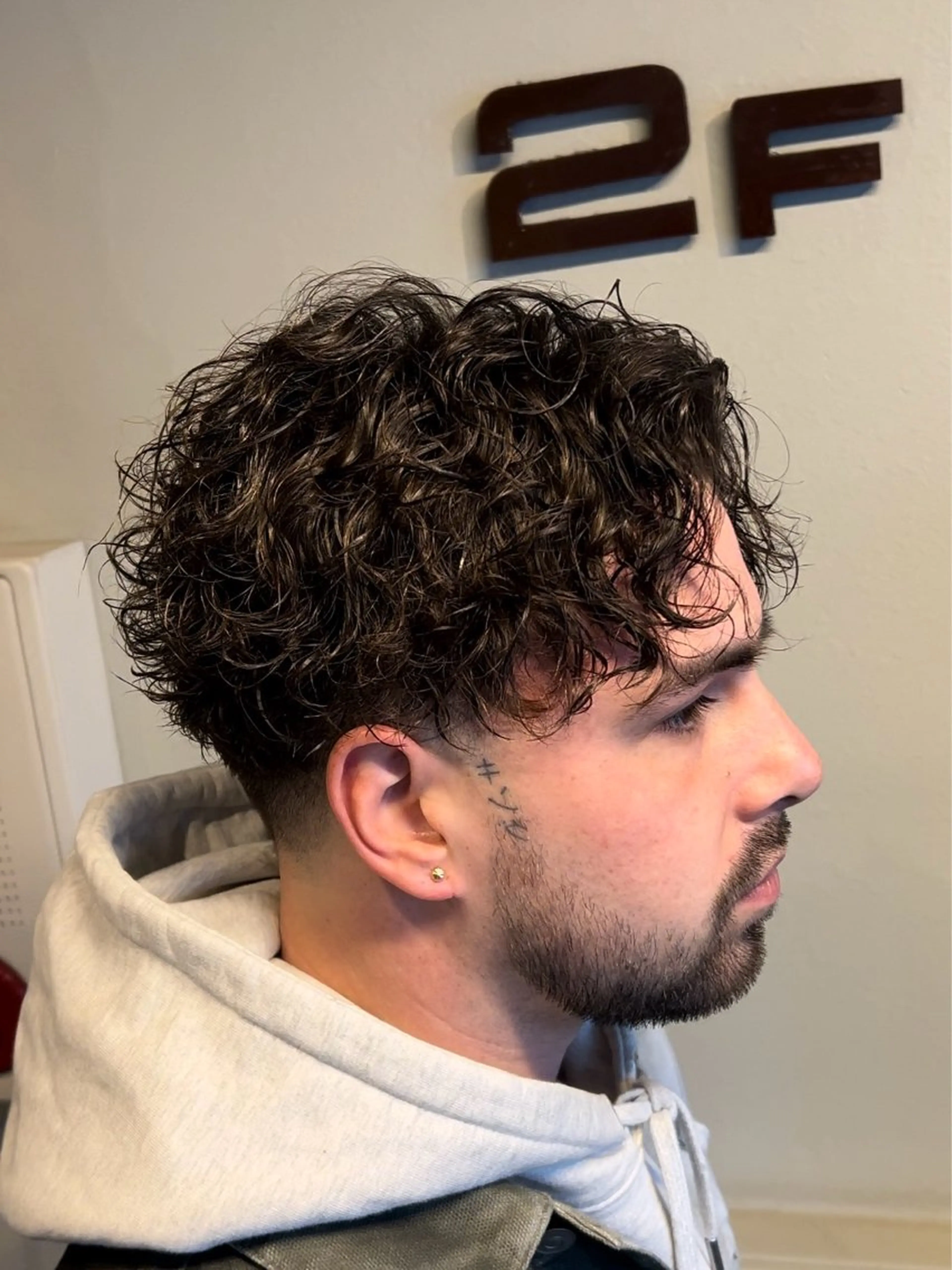 ショート パーマ 椿 智行のヘアスタイル