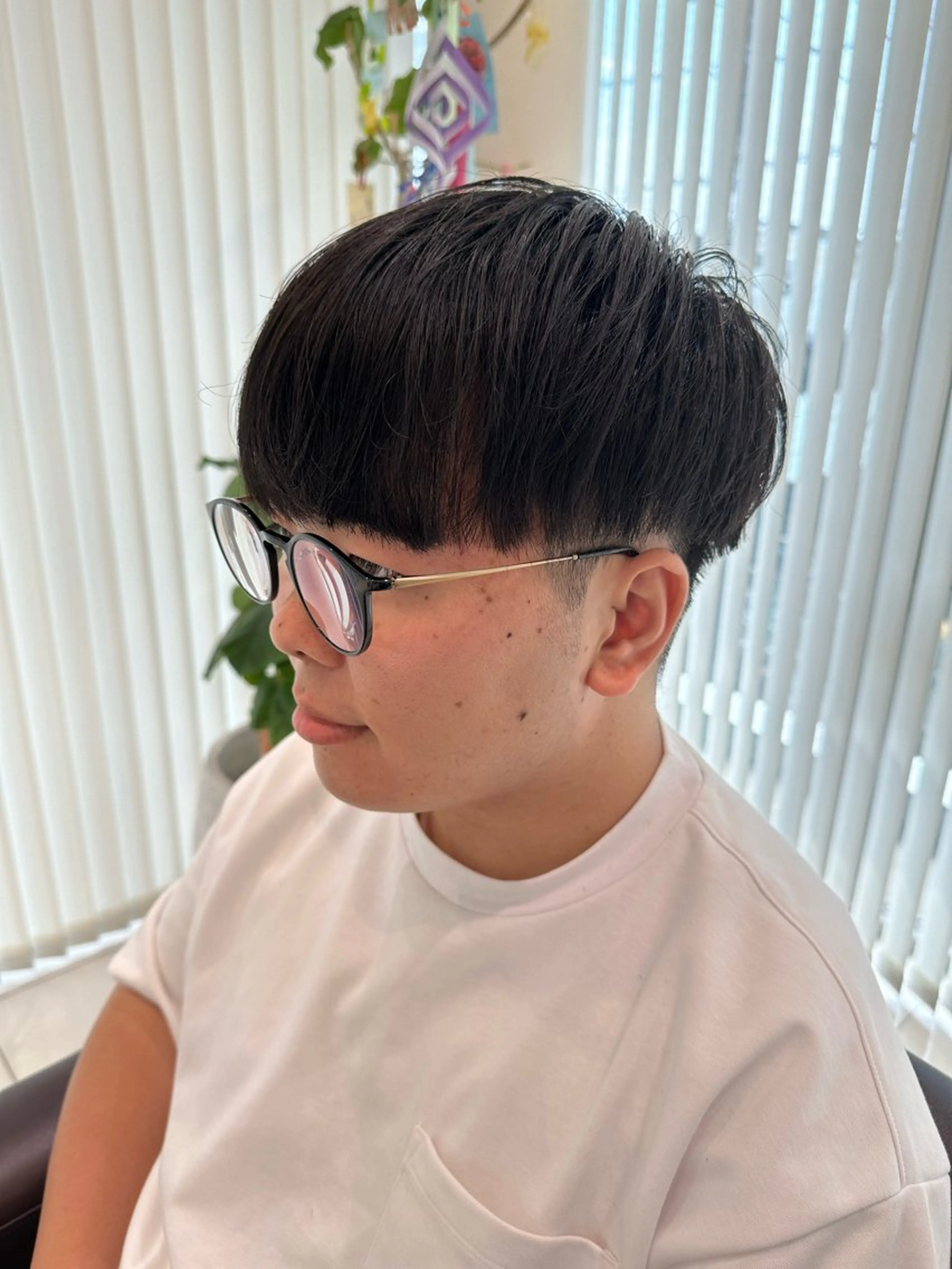 メンズ 刈り上げ sirena by artina辻堂店所属・ブリーチカラー /メンズパーマ/陸のヘアスタイル