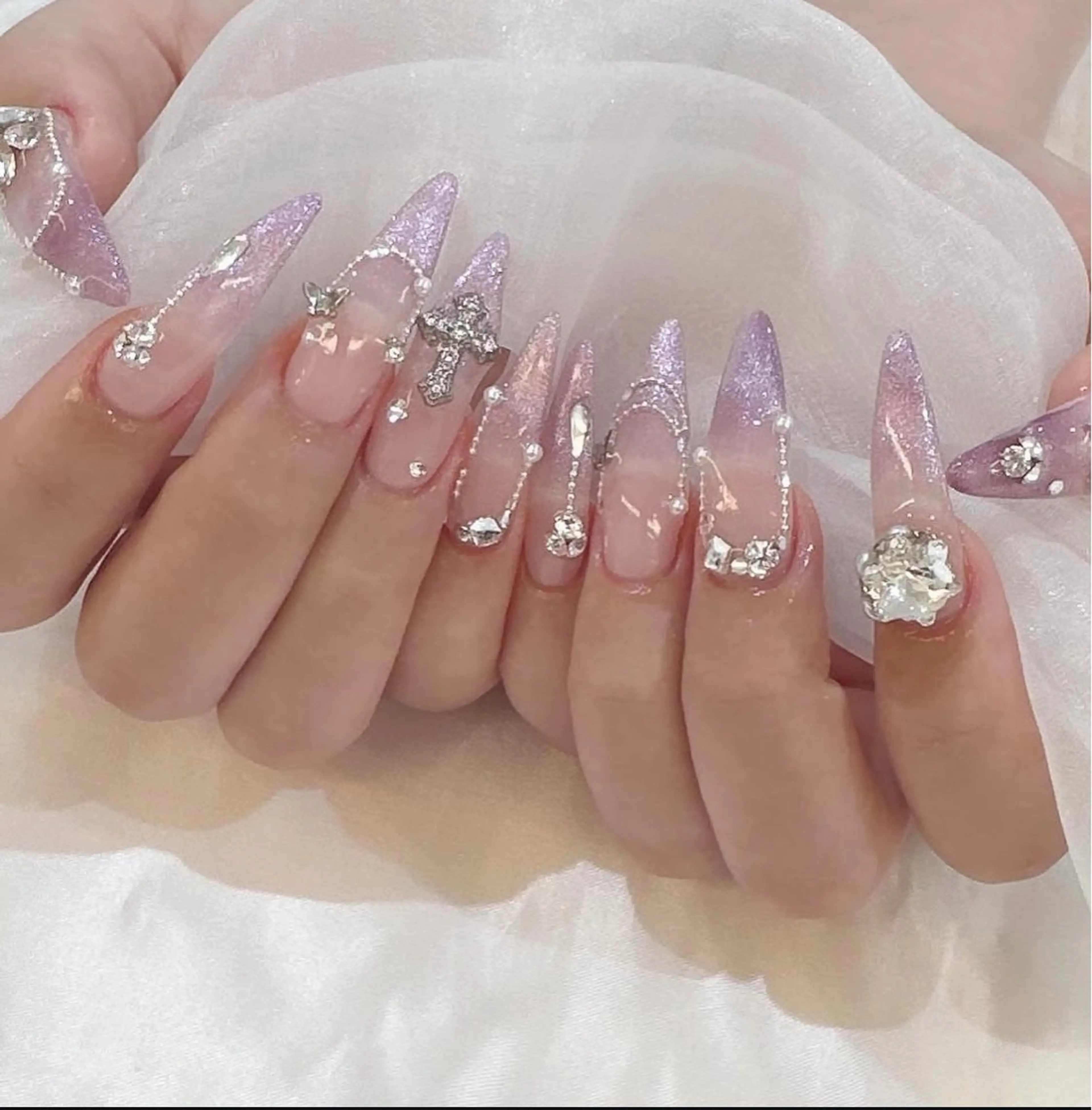 ネイル エンジェル ヒーリング 矢場町店のネイルデザイン